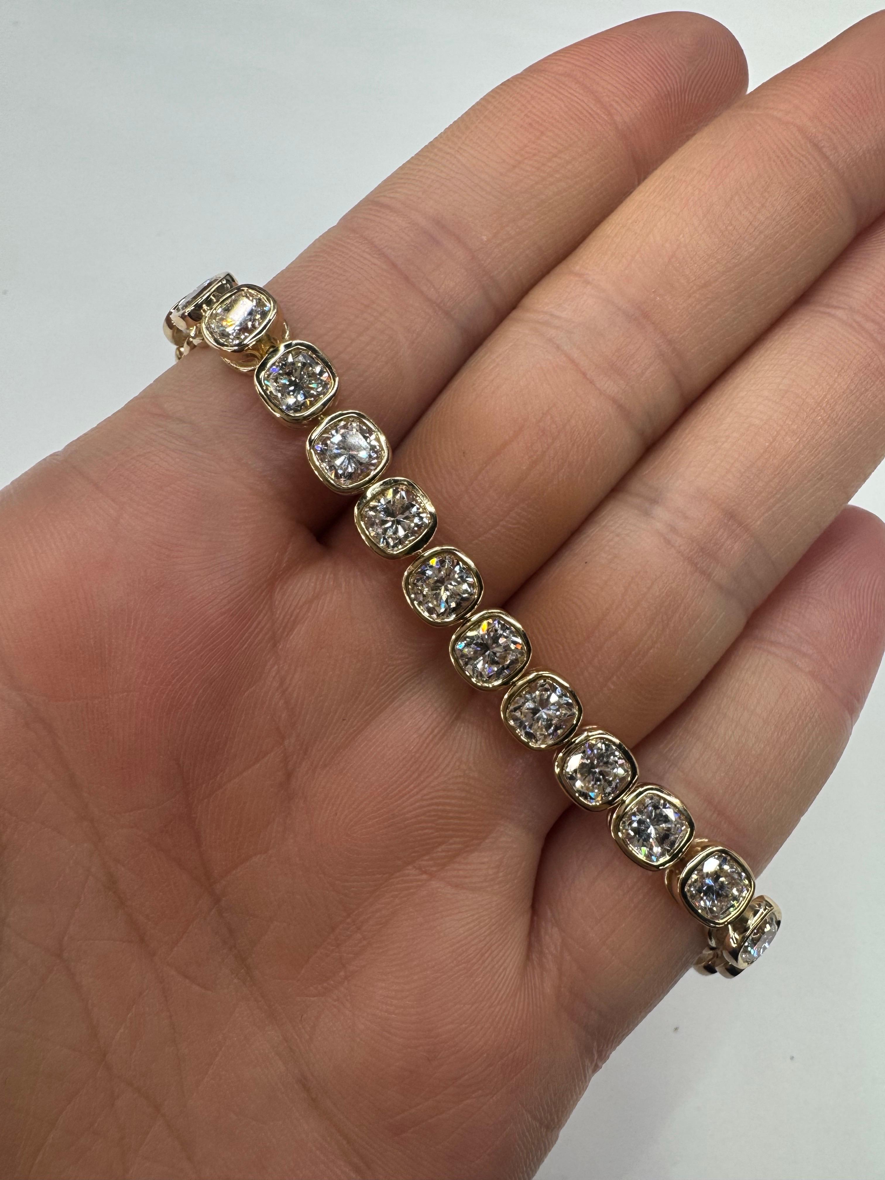 Tennisarmband mit Diamant-Lünette im Kissenschliff 14,18 Karat 18KT 0,52 Karat, Jedes F-G VS im Angebot 8