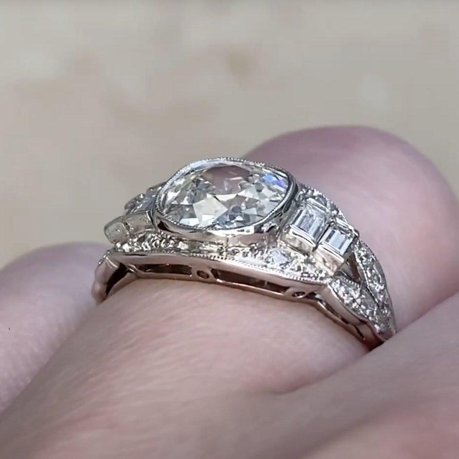 Verlobungsring aus Platin mit Diamanten im Kissenschliff ( ca. 1.30 Karat), Platin Damen im Angebot