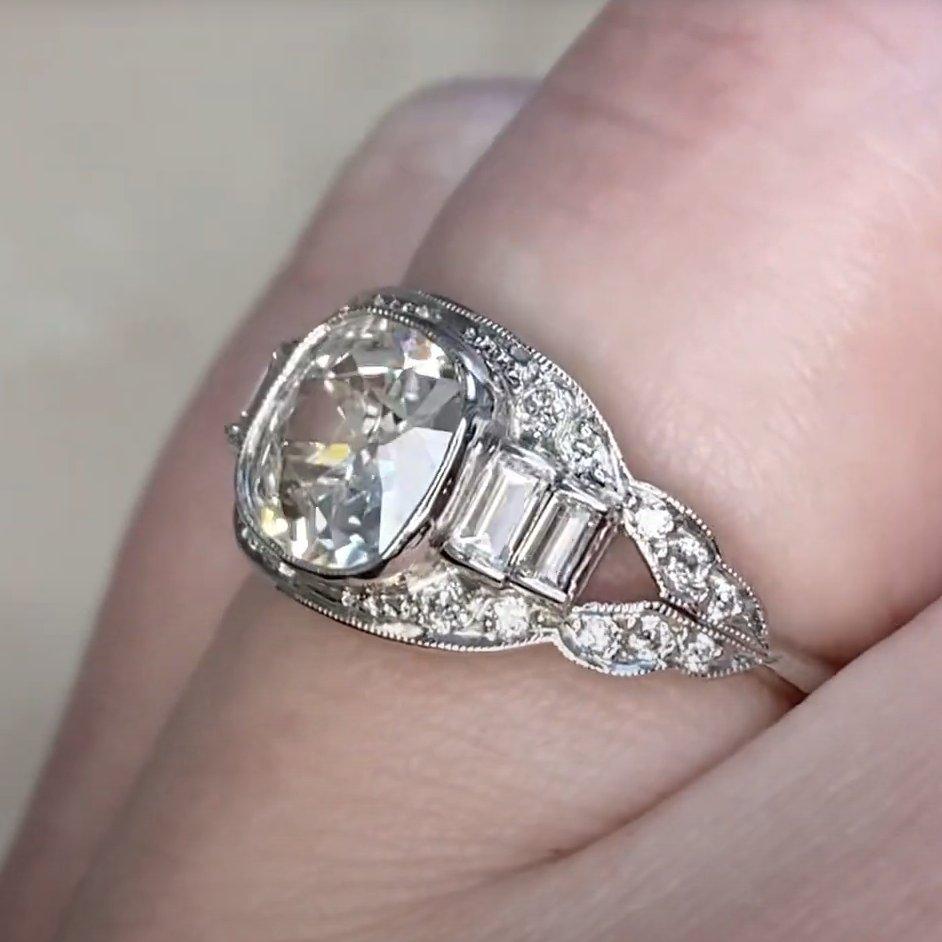 Verlobungsring aus Platin mit Diamanten im Kissenschliff ( ca. 1.30 Karat), Platin im Angebot 1
