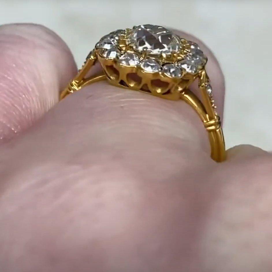 Anillo de diamantes talla cojín de oro, (aprox. 1,3 quilates) Diamante antiguo, oro amarillo en Excelente estado para la venta en New York, NY