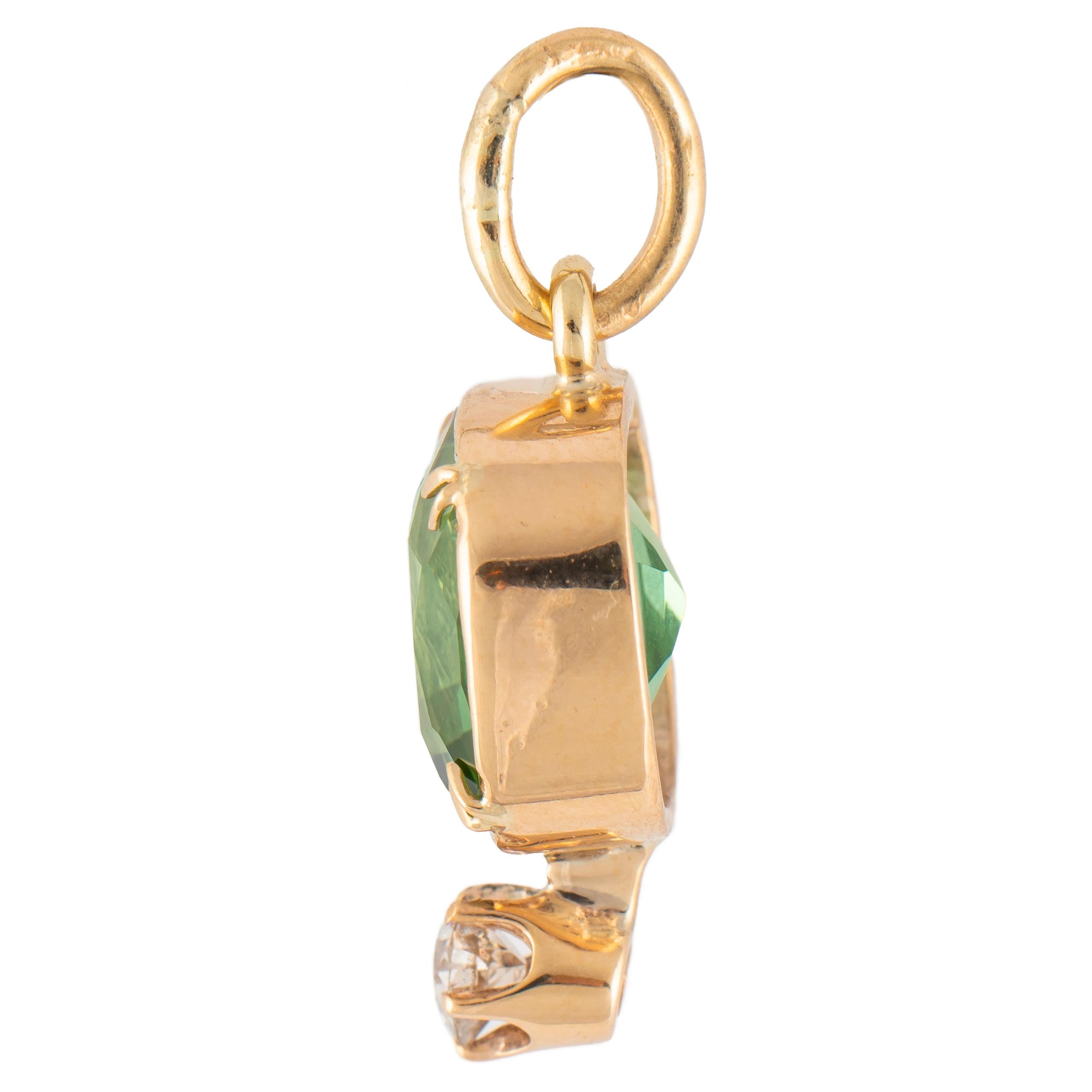 Cushion-cut Green Tourmaline Diamond Gold Pendant, 1930s In Good Condition For Sale In St. Catharines, ON