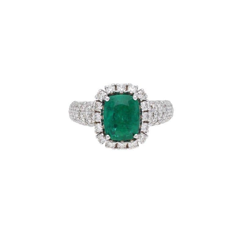 Cushion cut Natural emerald diamond ring White gold prong set ring In New Condition In jaipur, IN