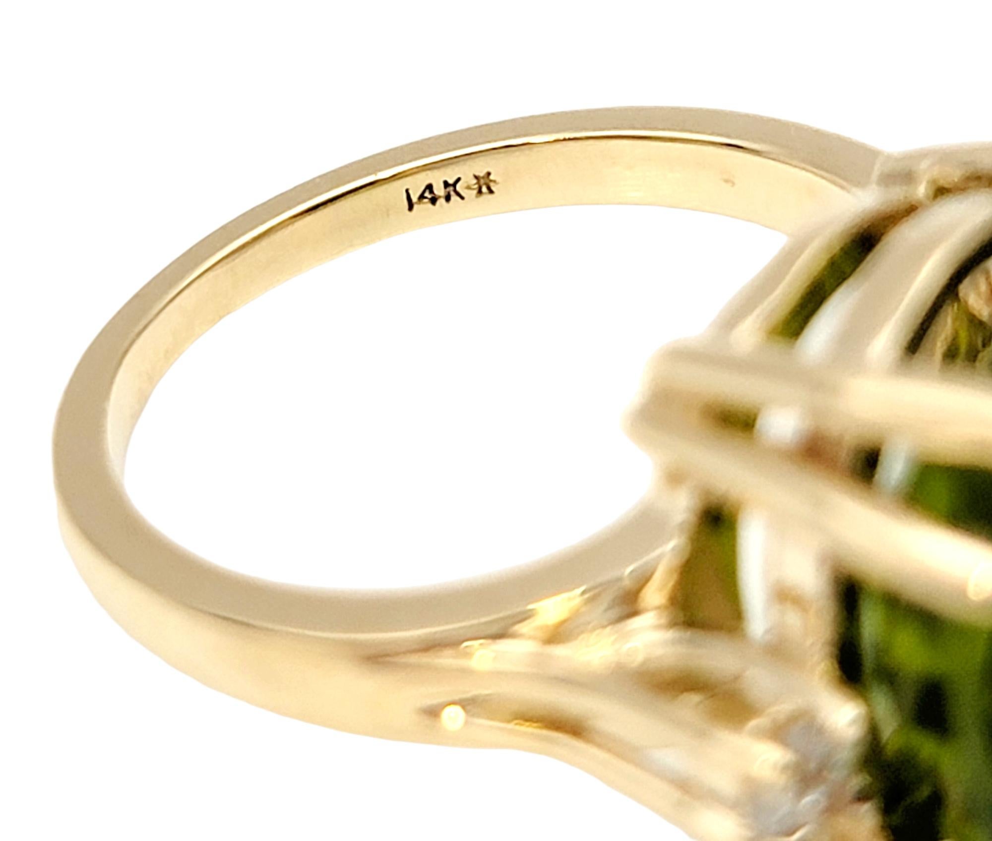 Women's Cushion Cut Peridot and Diamond Cocktail Ring in Yellow Gold 11.83 Carats Total  For Sale