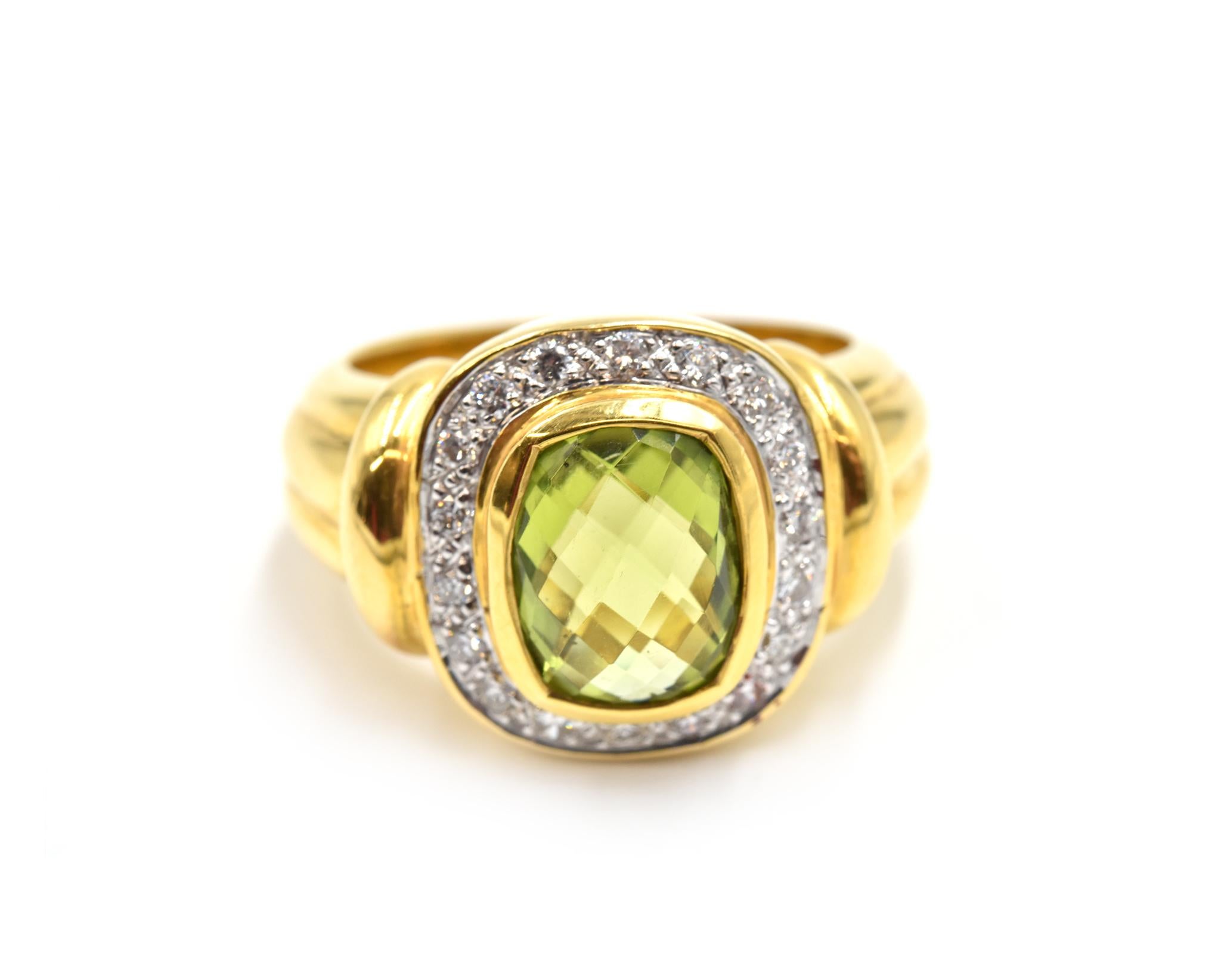 Cushion Cut Peridot and Diamond Ring 18 Karat Yellow Gold In Excellent Condition In Scottsdale, AZ