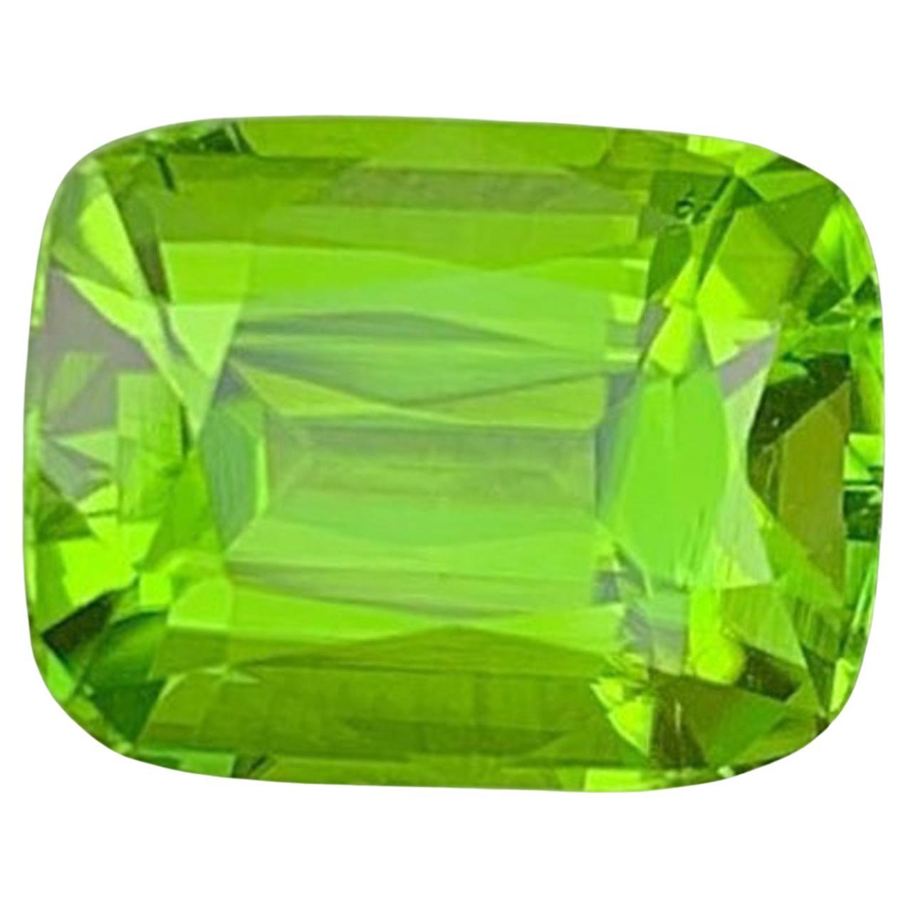 Cushion Cut Peridot Edelstein: Natürlicher August-Geburtsstein, Pakistan 4,43 Karat