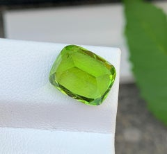 Cushion Cut Peridot Gemstone: Natural August Birthstone, Pakistan (6.17 carats)