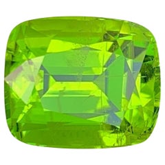 Cushion Cut Peridot Gemstone: Natural August Birthstone, Pakistan (7.85 carats)