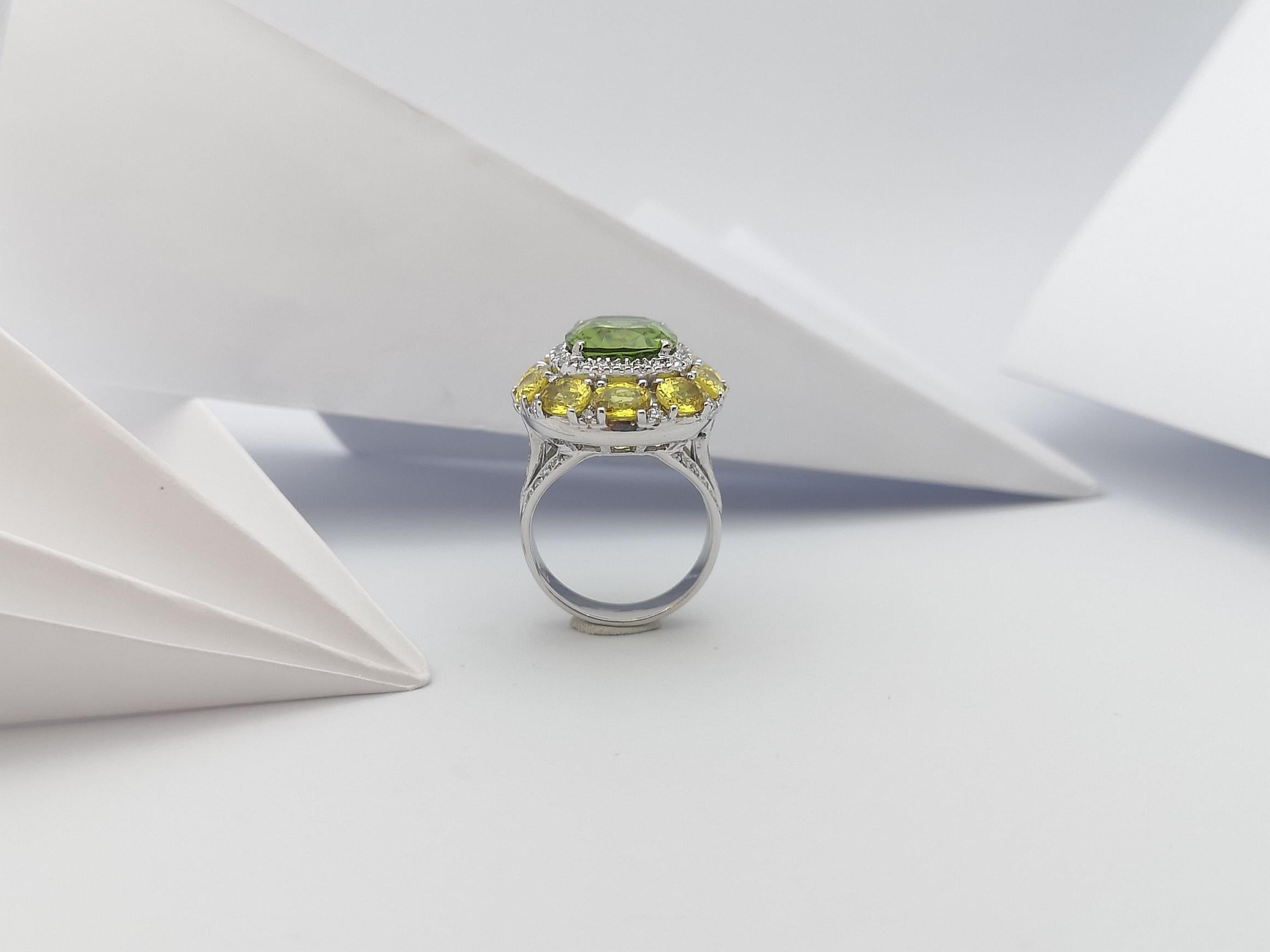 Cushion Cut Peridot, Yellow Sapphire with Diamond Ring in 18 Karat White Gold For Sale 9