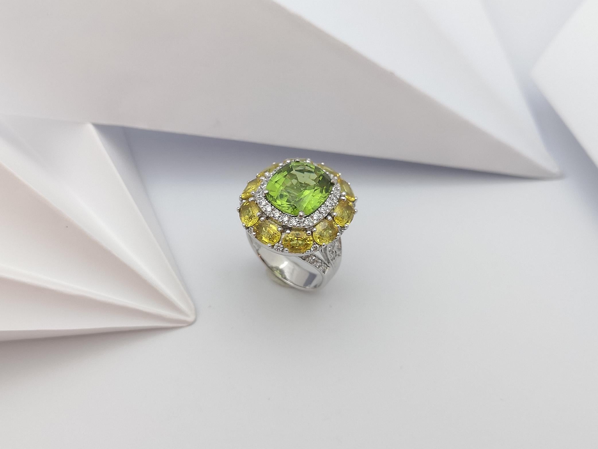 Cushion Cut Peridot, Yellow Sapphire with Diamond Ring in 18 Karat White Gold For Sale 10