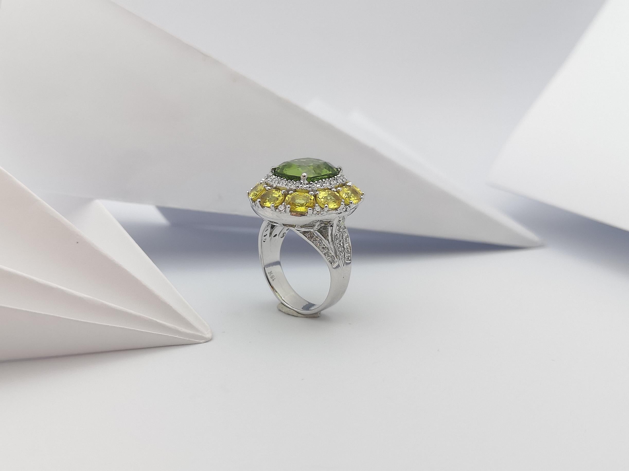 Cushion Cut Peridot, Yellow Sapphire with Diamond Ring in 18 Karat White Gold For Sale 11