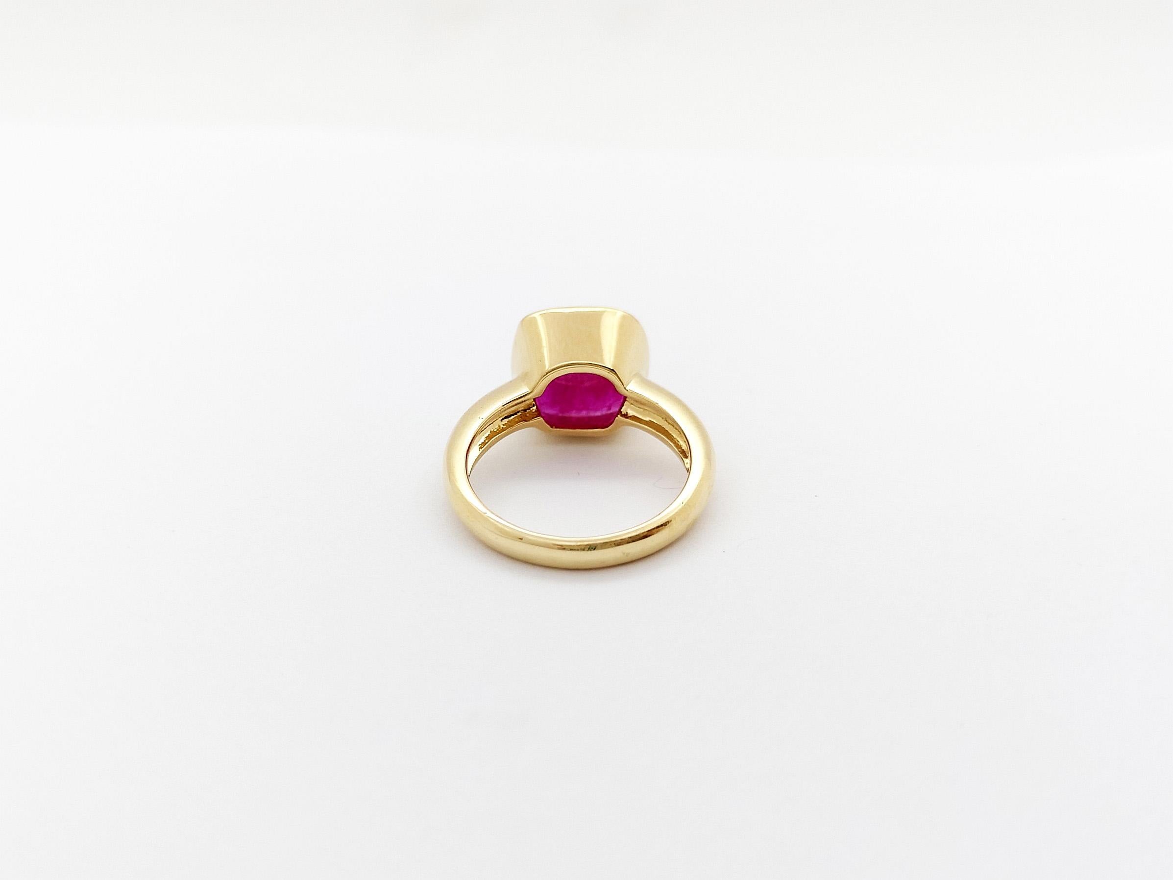 Cushion Cut Ruby Ring set in 18K Gold Settings For Sale 5