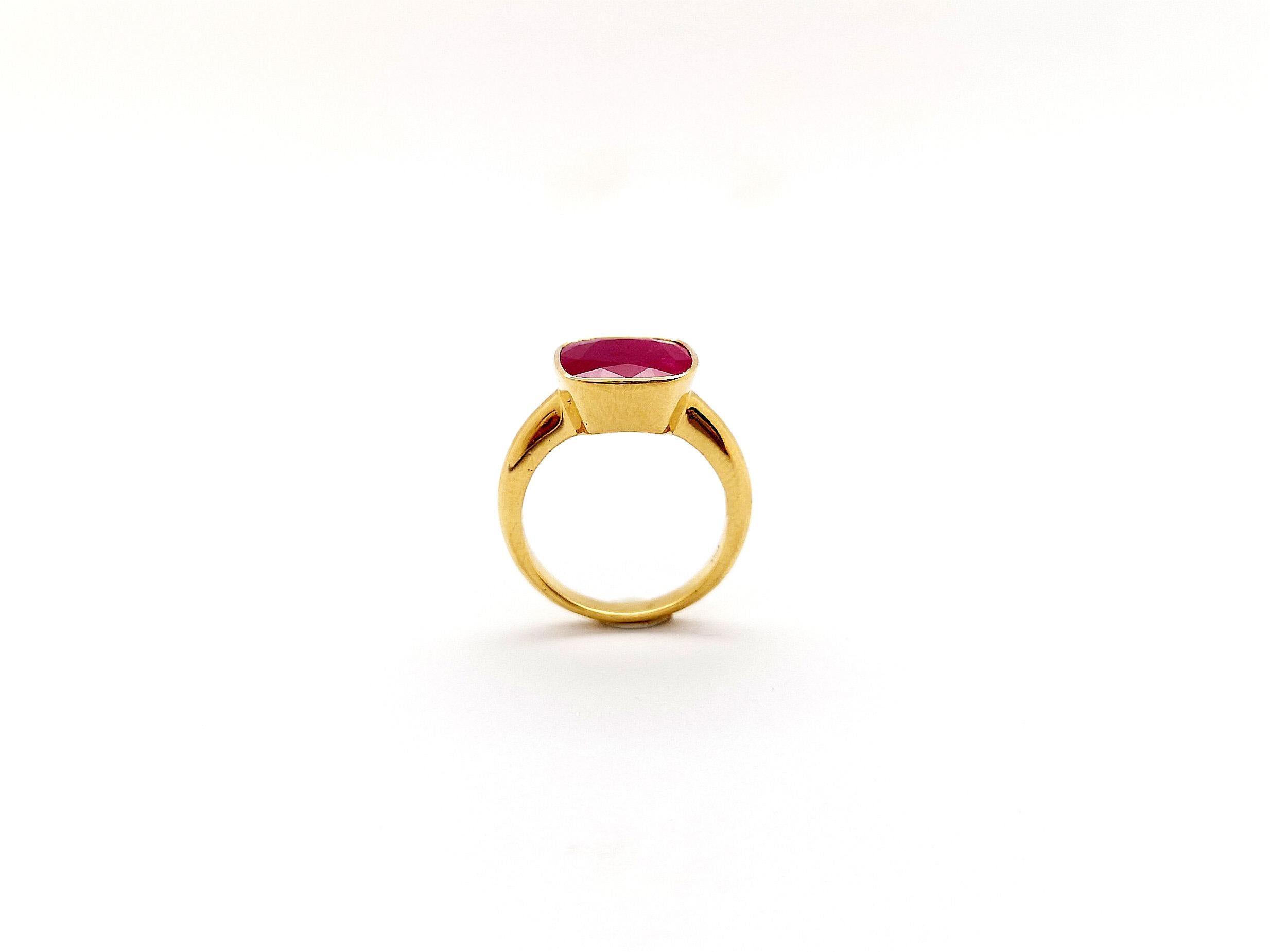 Cushion Cut Ruby Ring set in 18K Gold Settings For Sale 6
