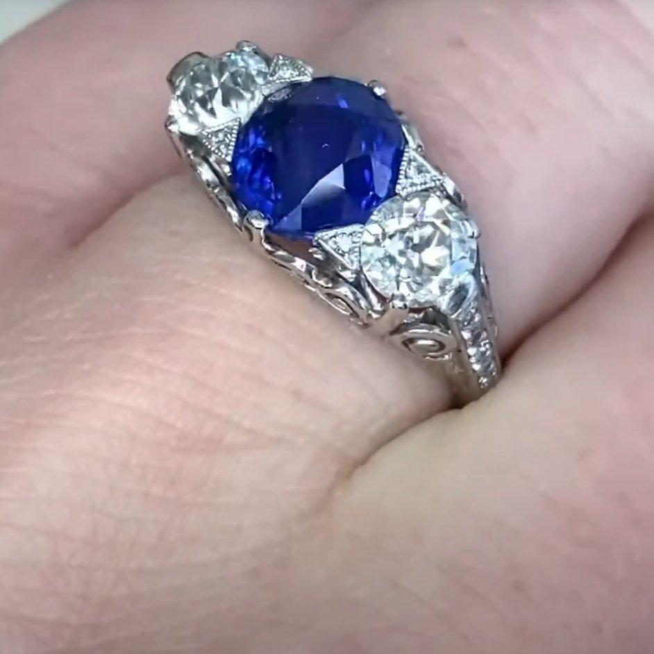 Vintage-Ring mit Saphir im Kissenschliff (GIA ca. 3,00 Karat), Platin im Angebot 1