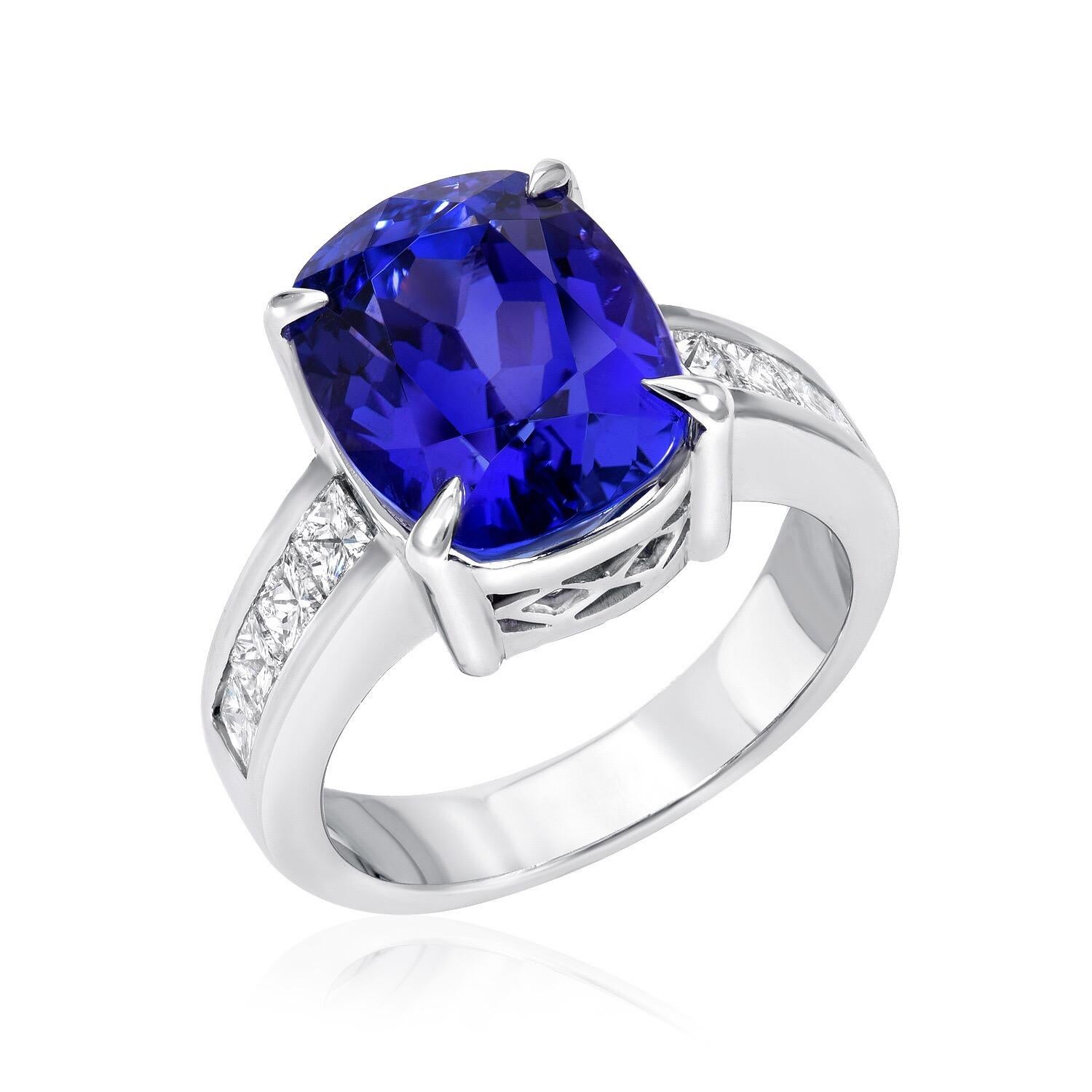 Spectacular 6.80 carat cushion cut Tanzanite, set in a 18K white gold ring for women, adorned by a total of 0.65 carat princess cut diamonds.
Ring size 5.5. Re-sizing is complementary upon request.
Returns are accepted and paid by us within 7 days