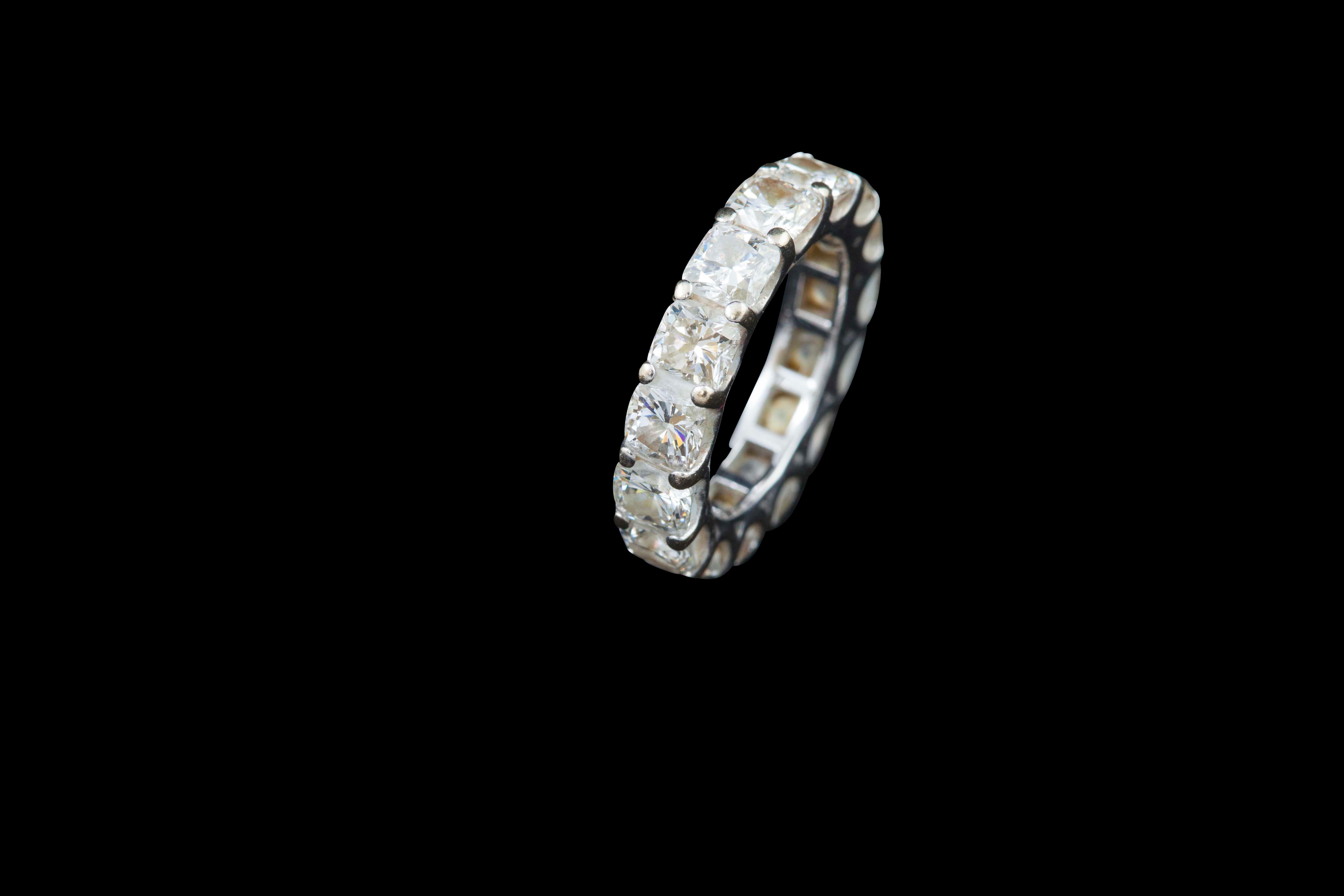 Cushion Diamond Eternity Engagement Ring   In Good Condition For Sale In Udim, IL