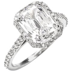 Bague de fiançailles en platine à diamant coussin GIA F-VVS2