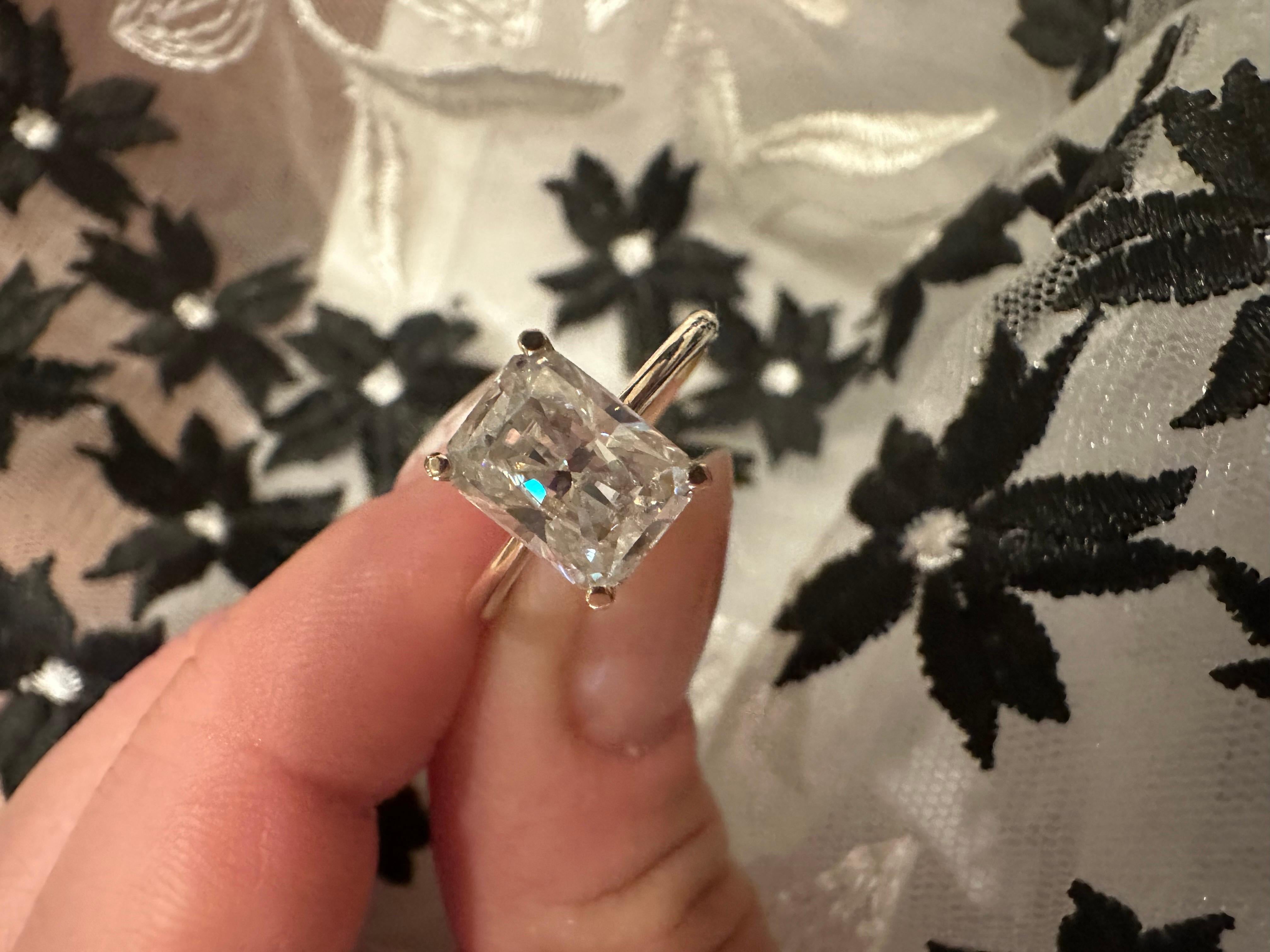 Cushion engagement ring 18KT yellow gold stunning 2.20ct moissanite ring For Sale 3