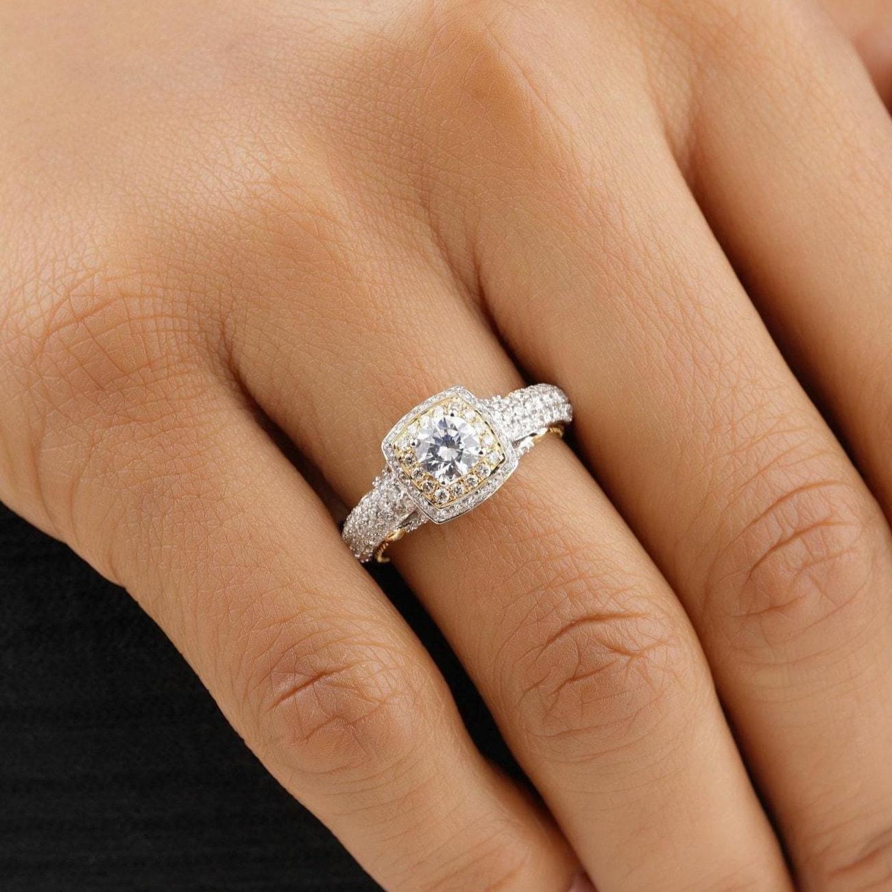 Art déco Proposition de bague en or massif 14k avec halo coussin et diamant naturel (certifié) en vente