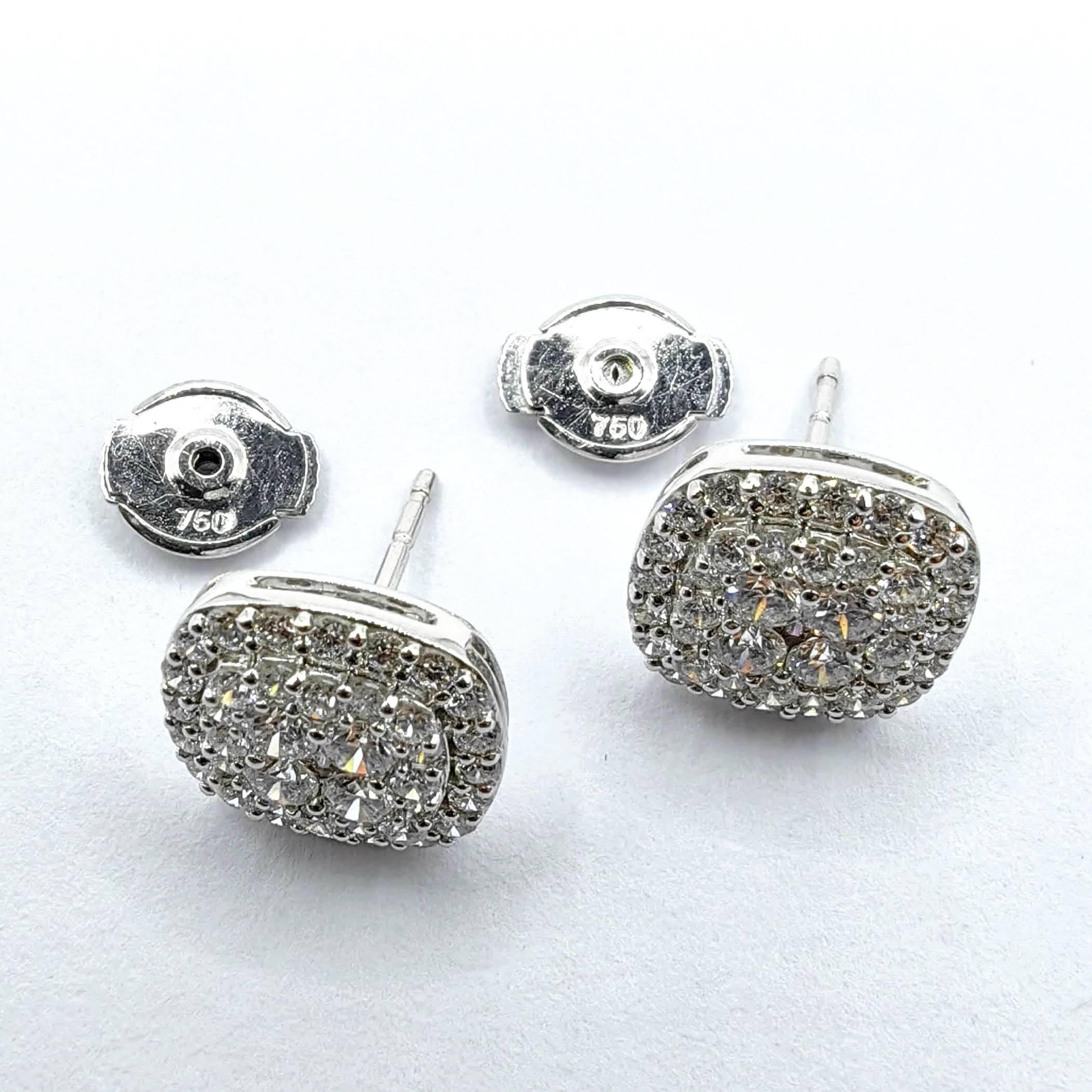 10nmm Cushion Illusion Round Diamond Cluster Ohrstecker aus 18K Weißgold im Angebot 7