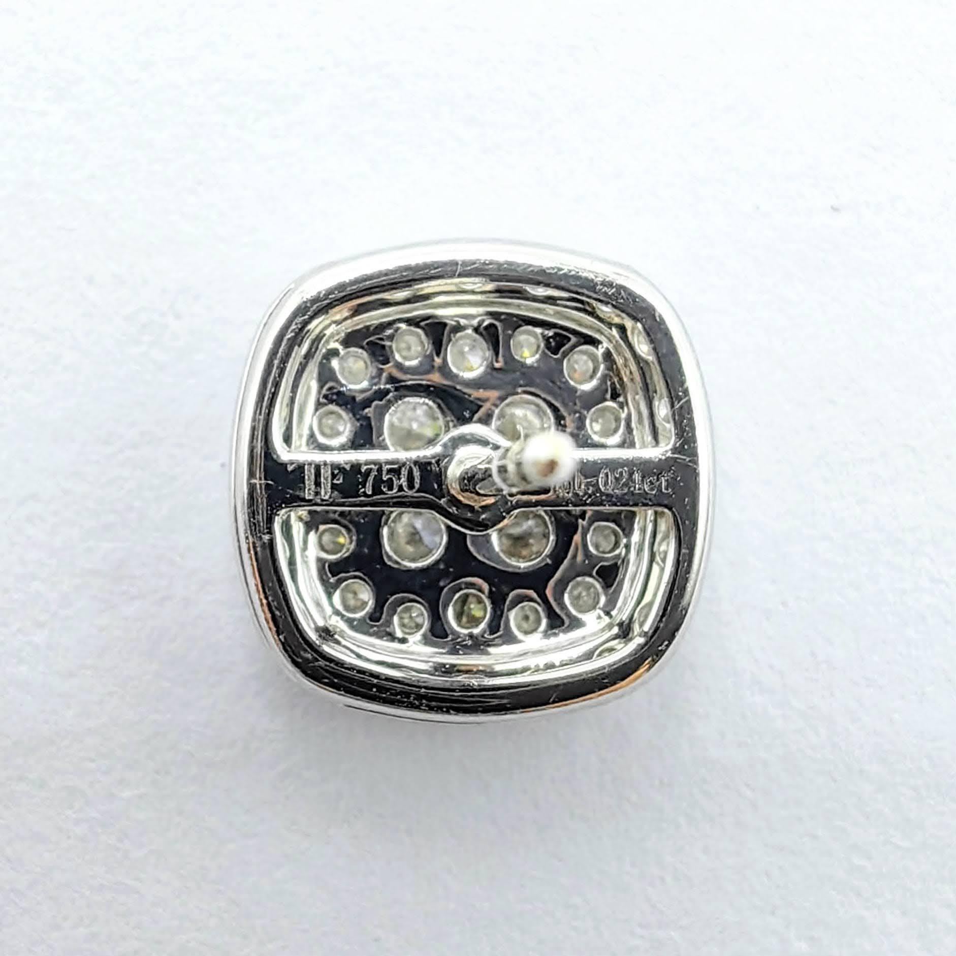 10nmm Cushion Illusion Round Diamond Cluster Ohrstecker aus 18K Weißgold im Angebot 11