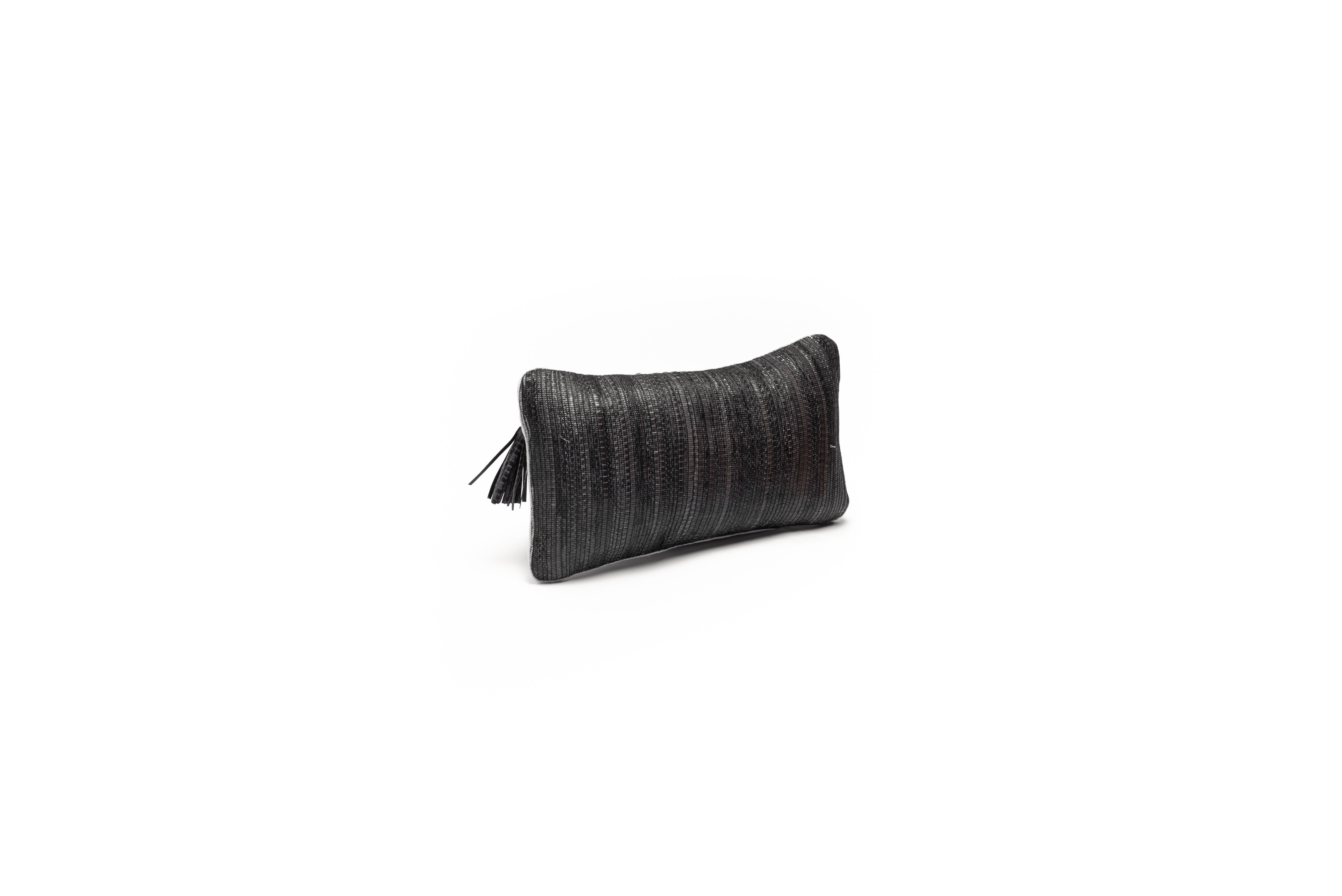 Filippino Cuscino in pelle di serpente intrecciata di Kifu Paris in vendita