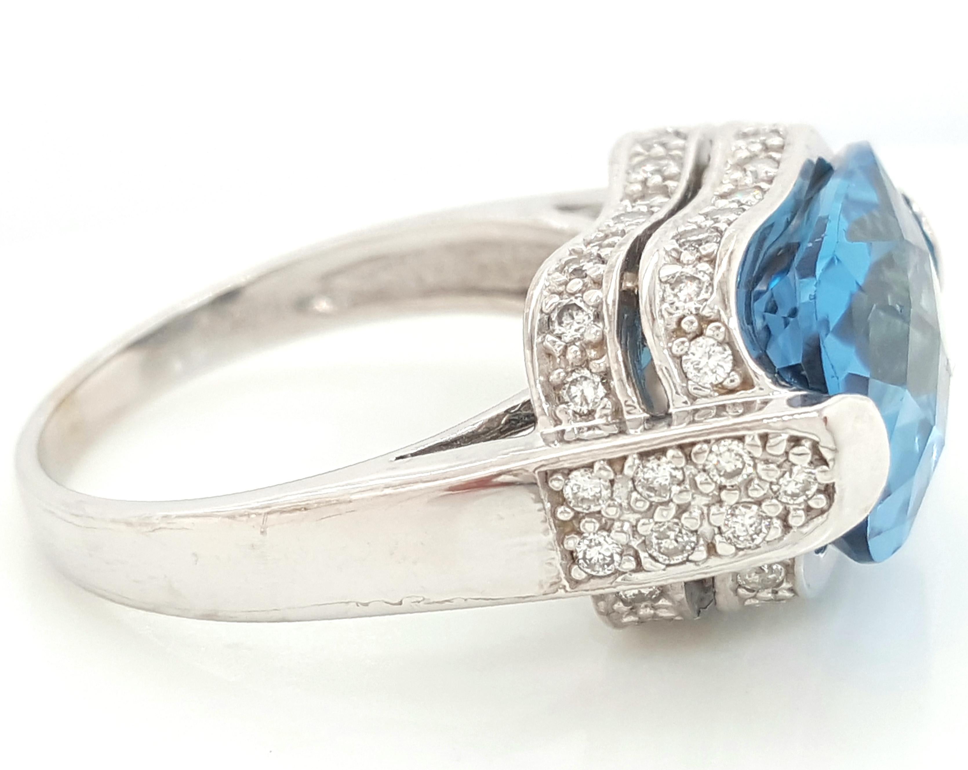 Cushion London Blue Topaz and Diamond Cocktail Ring in 14 Karat White Gold For Sale 1