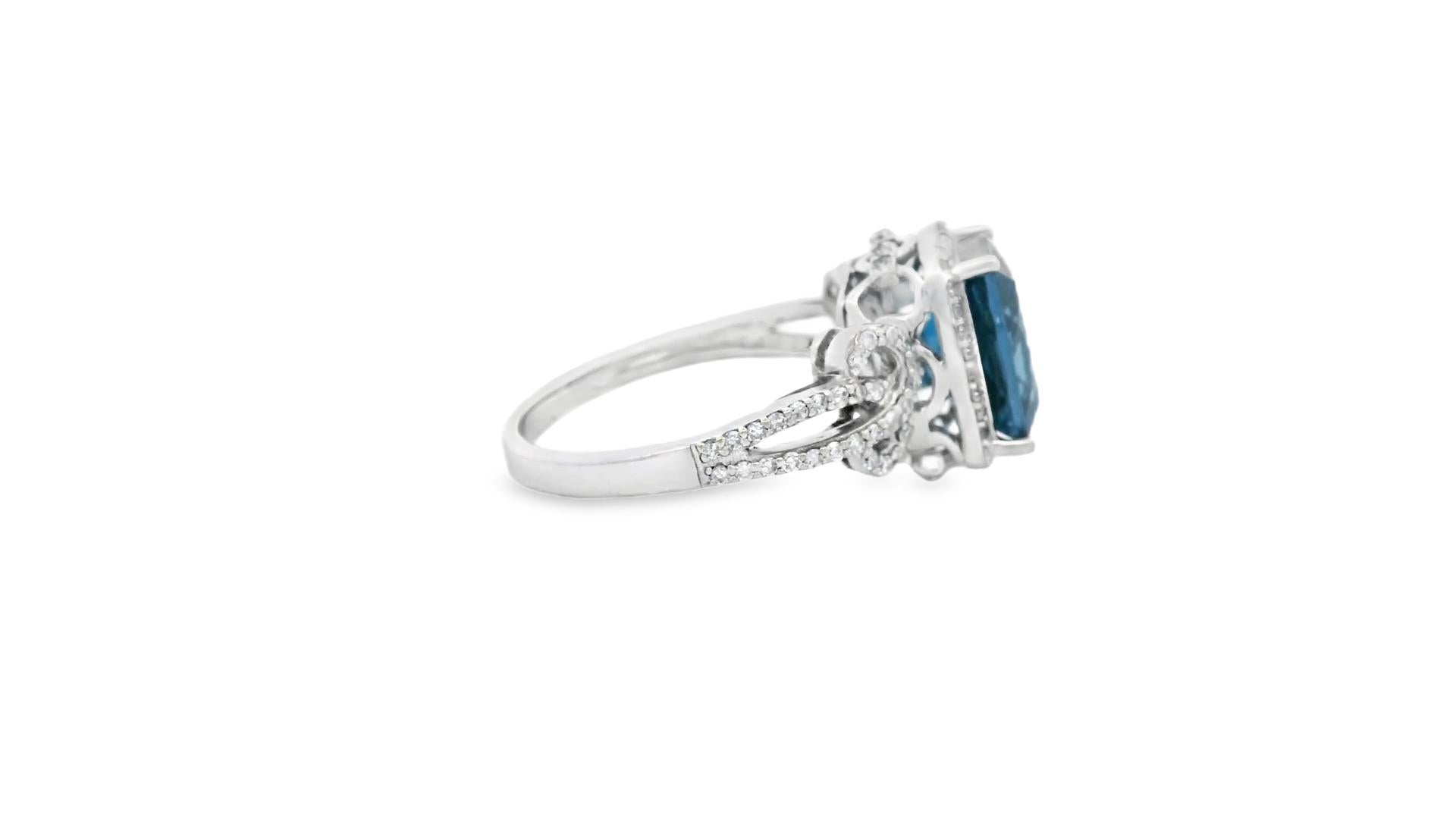 Cushion London Blue Topaz and Diamond Ring 3.65ct in 14K White Gold Size 7 For Sale 2