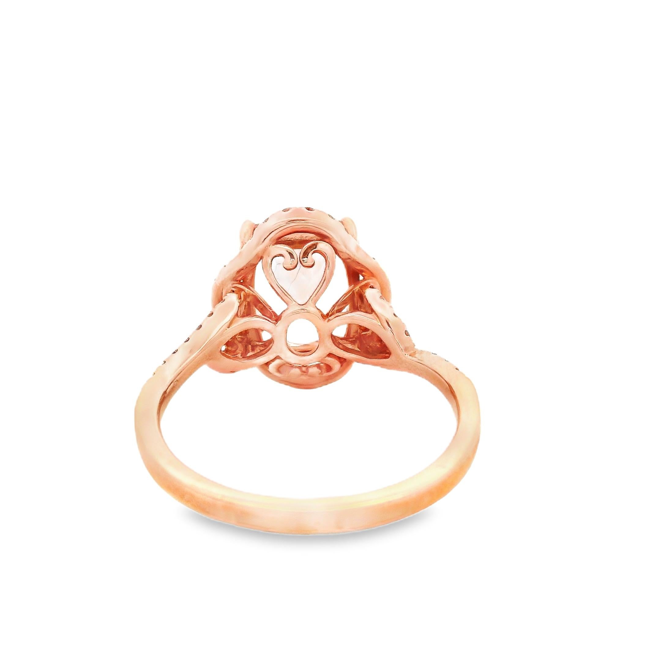 Cushion Morganit und Diamant Halo Ring in 14K Rose Gold Größe 7 Damen im Angebot