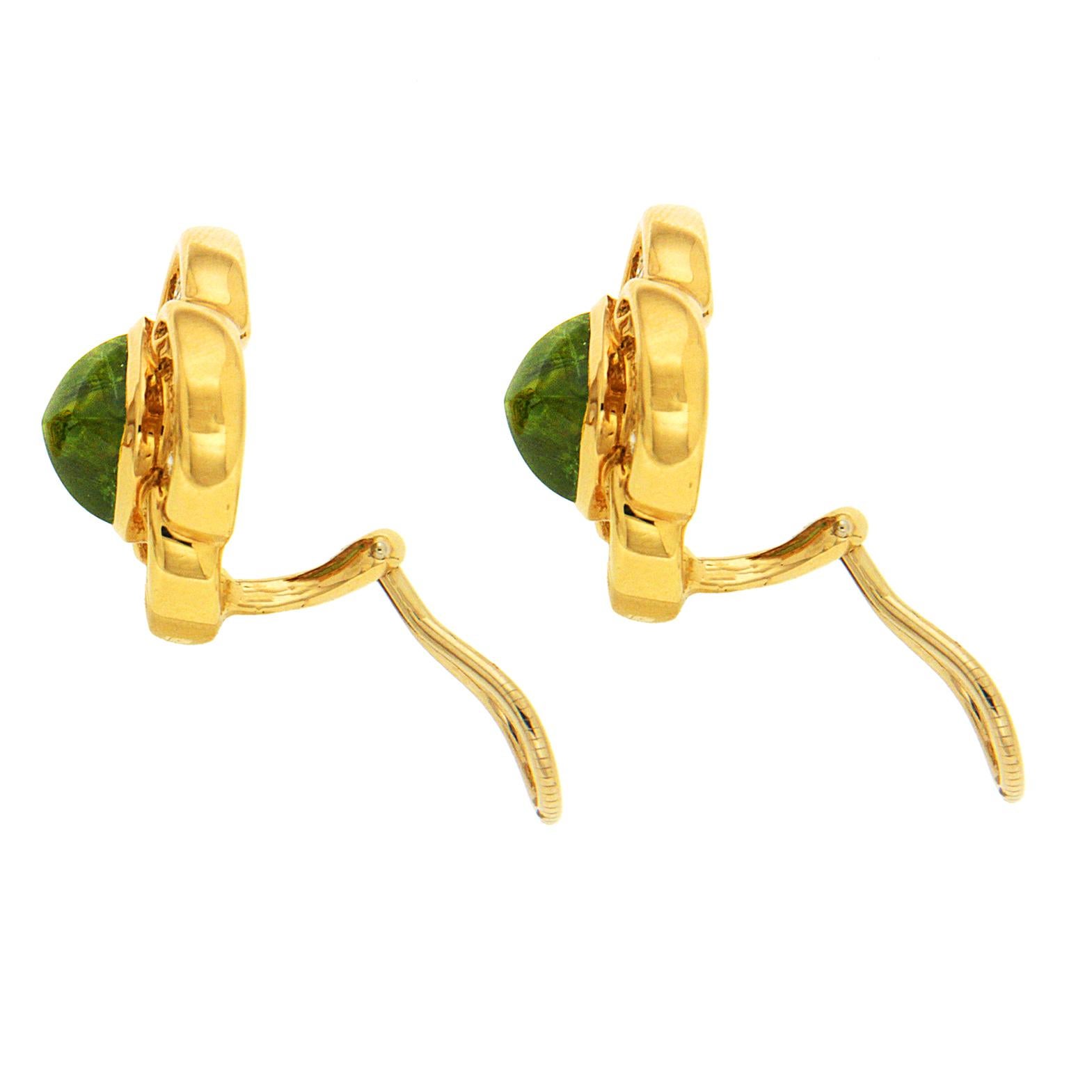 Cushion Peridot Diamond Gold Earrings In New Condition In New York, NY