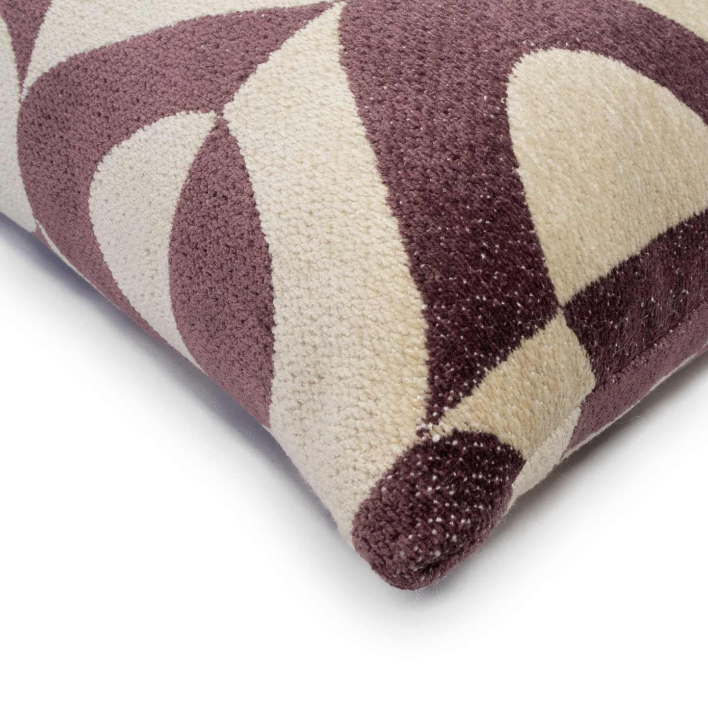 Bold and playful, Ajaccio brings a sense of joy.

The contrasting colors and organic curves on this fabric upholstery perfectly animate a space or piece of furniture.

 A timeless textile pattern that combines high-end, Martindale quality yarn