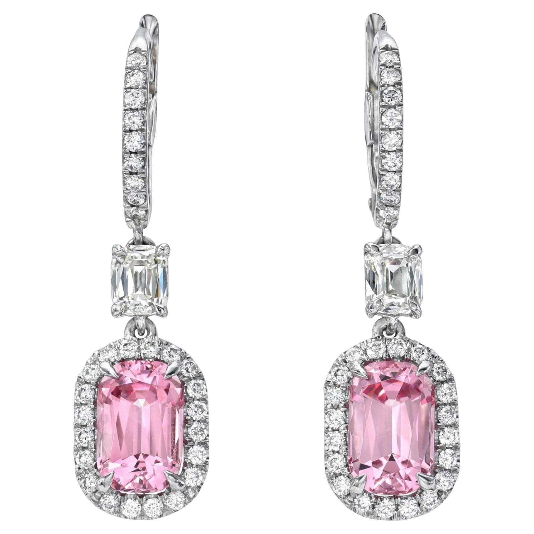 Orecchini di diamanti con spinello rosa a cuscino in oro 18 carati GIA - Merkaba Beverly Hills - GIA