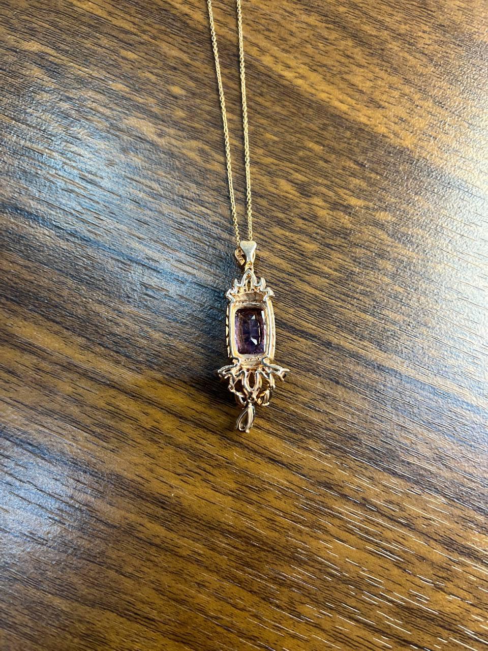 Collar Colgante Cojín Amatista Violeta Zafiro Rosa Diamantes Halo Oro Rosa Corte cojín en venta