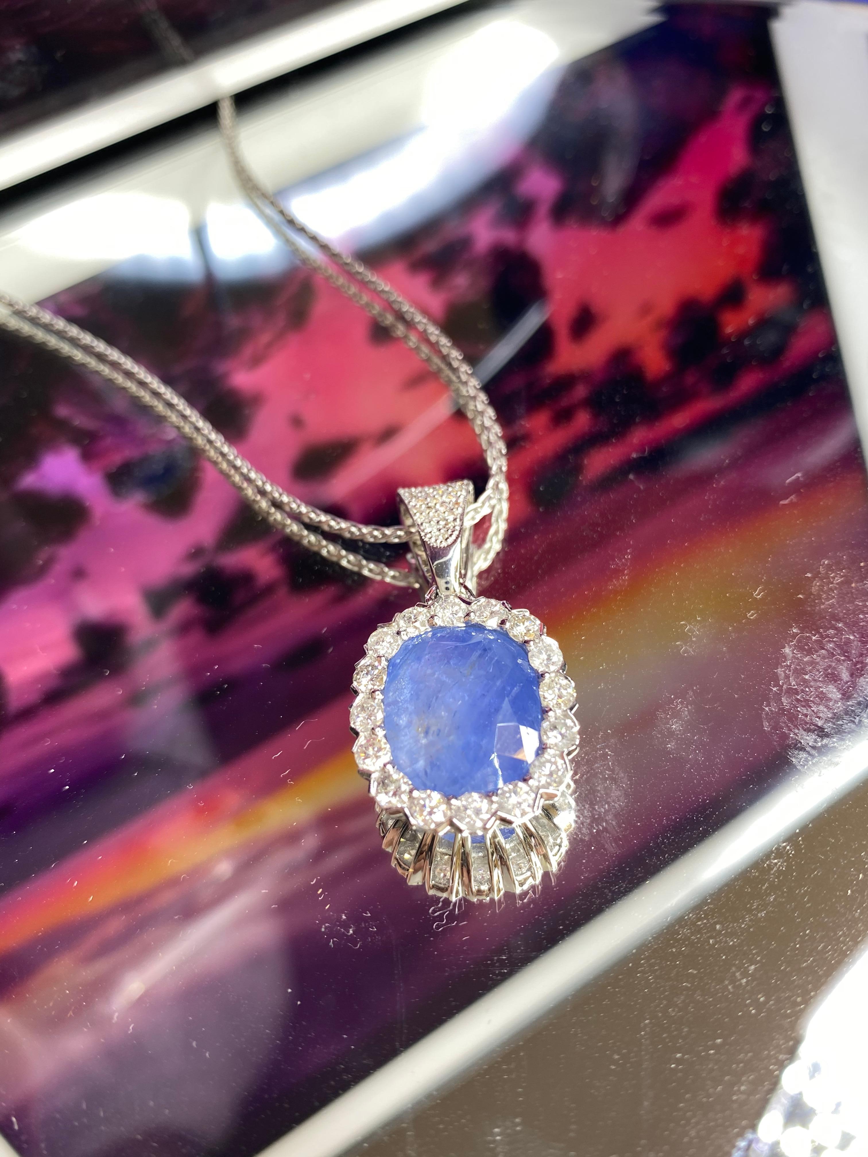 Cushion Purple Blue Sapphire Diamond Halo 18 Karat White Gold Pendant Necklace For Sale 4