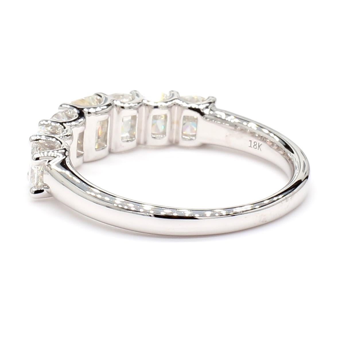 Cushion & Radiant 1.25 Carats Halfway Eternity 18K White Gold *Natural Diamonds* In New Condition For Sale In New York, NY