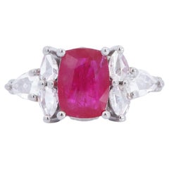 Bague coussin et diamants taille rose en or blanc 18 carats