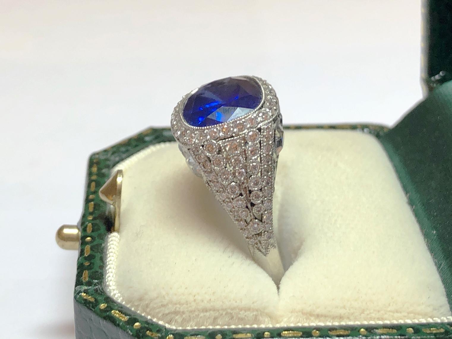 Cushion Sapphire 8.64 Carat and Diamond Platinum Ring For Sale 2