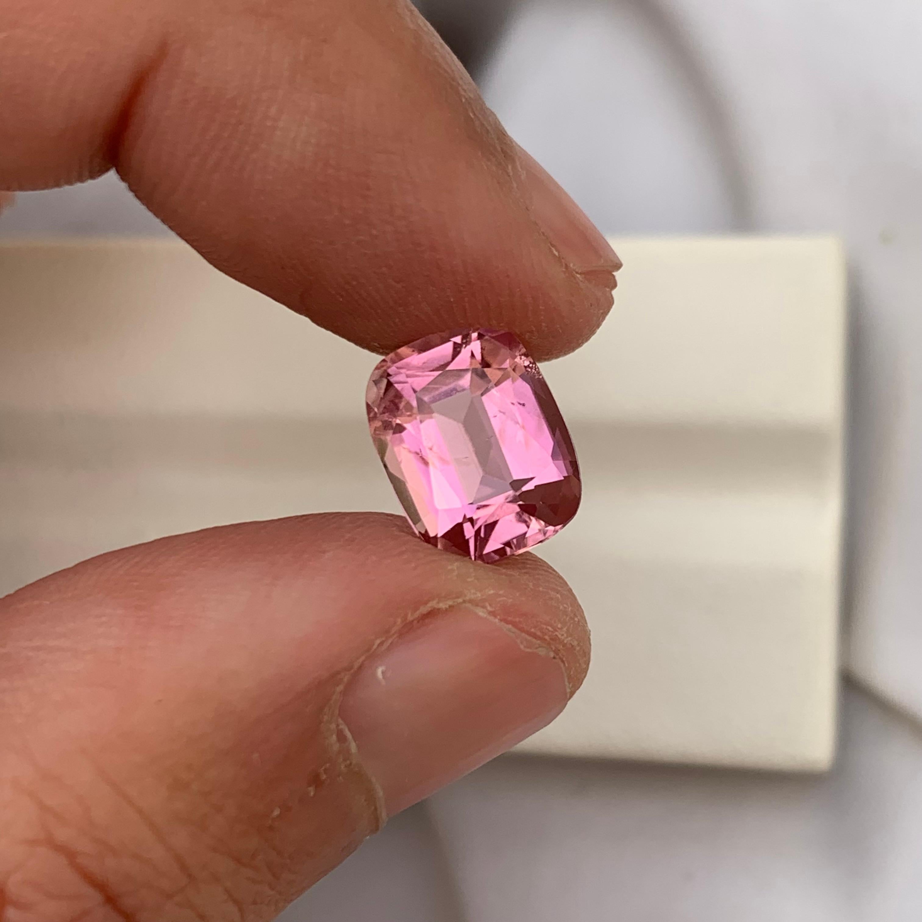 Cushion Shape 3.90 Carats Natural Loose Soft Pink Tourmaline Gem For Ring  For Sale 6