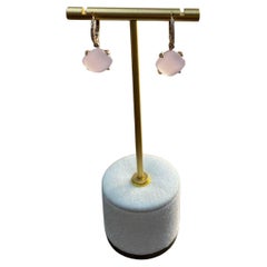 Tropfenohrringe aus 14 Karat Gelbgold mit rosa Rosenquarz und Diamant-Akzenten in Kissenform in Cab-Schliff