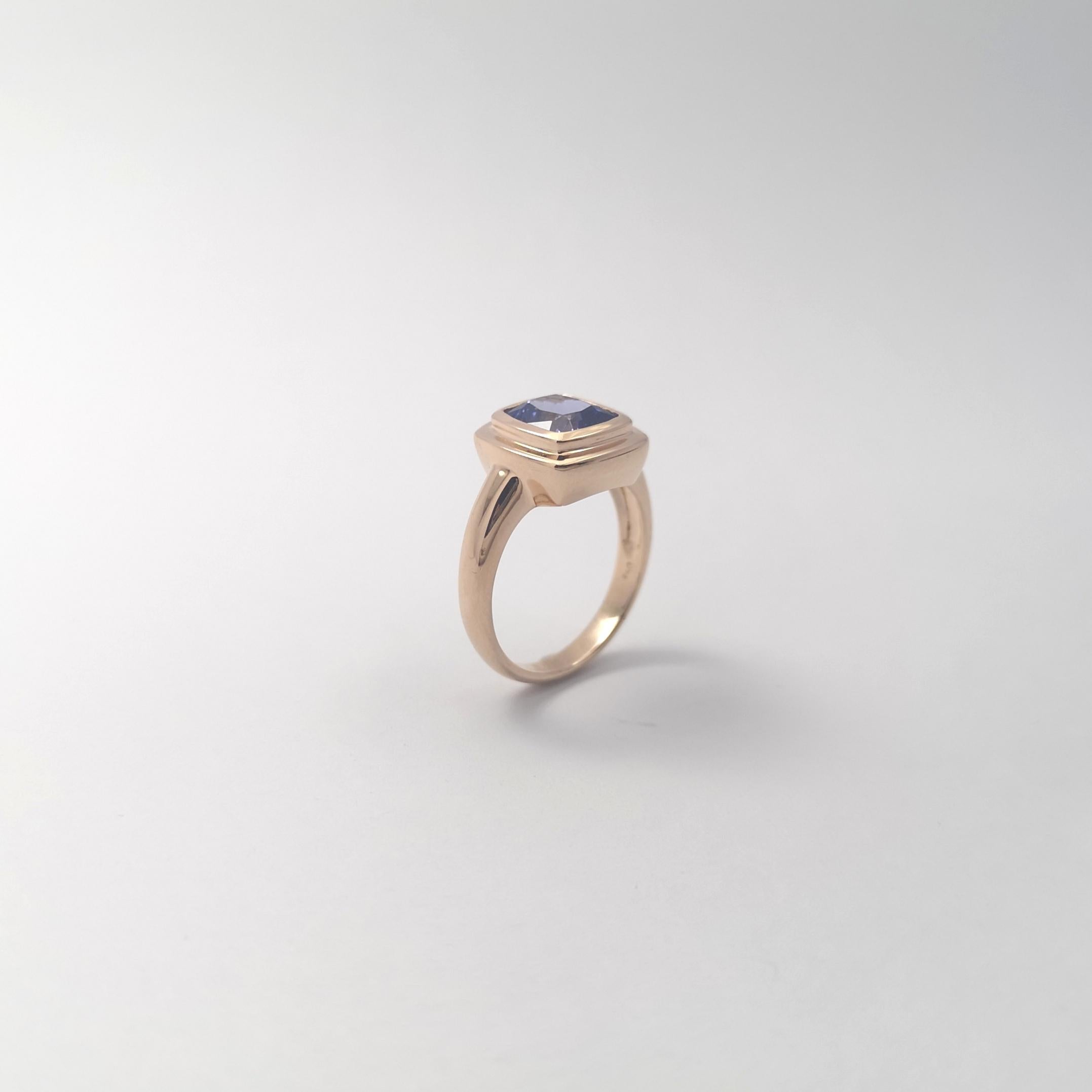 Cushion Shape Tanzanite Ring set in 18K Rose Gold Settings For Sale 5