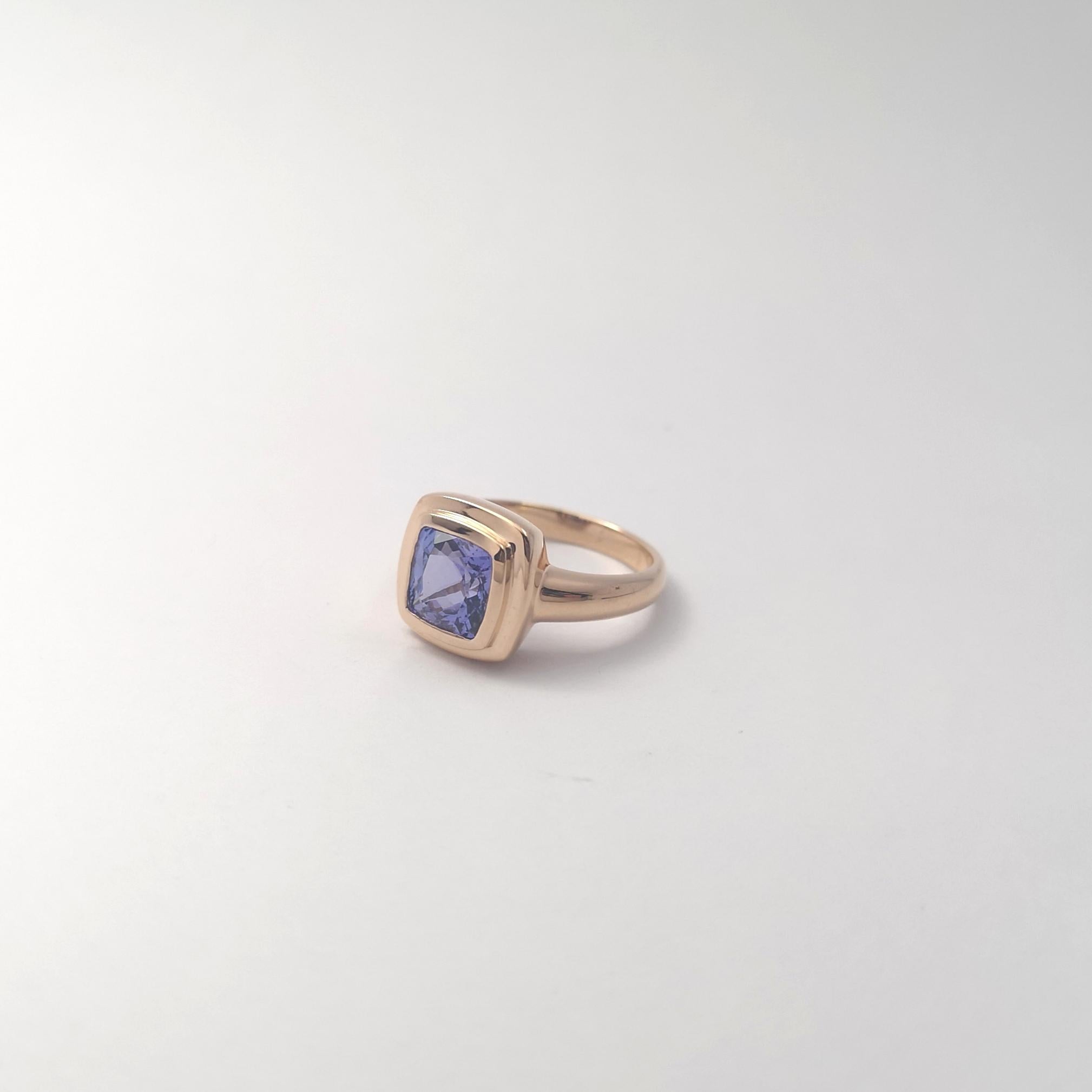 Cushion Shape Tanzanite Ring set in 18K Rose Gold Settings For Sale 7