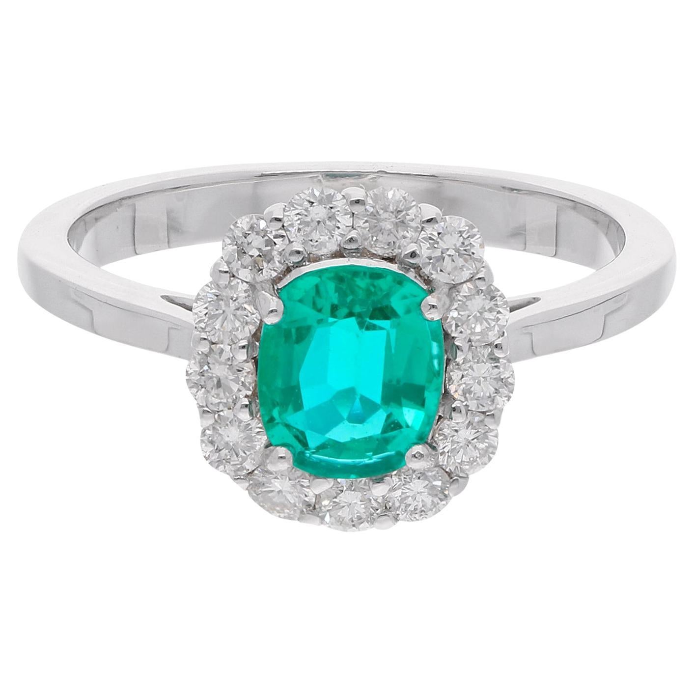 Cushion Shape Natural Emerald Gemstone Ring Diamond 18 Karat White Gold Jewelry For Sale