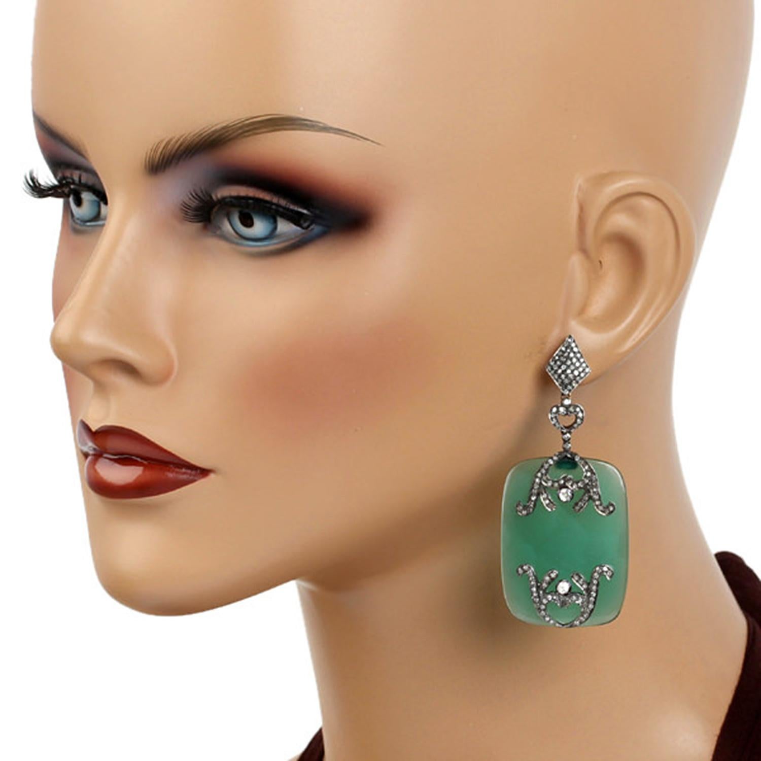 Art Deco Cushion Shaped Aventurine Dangle Earrings With Diamonds Made In 18k yellow gold For Sale