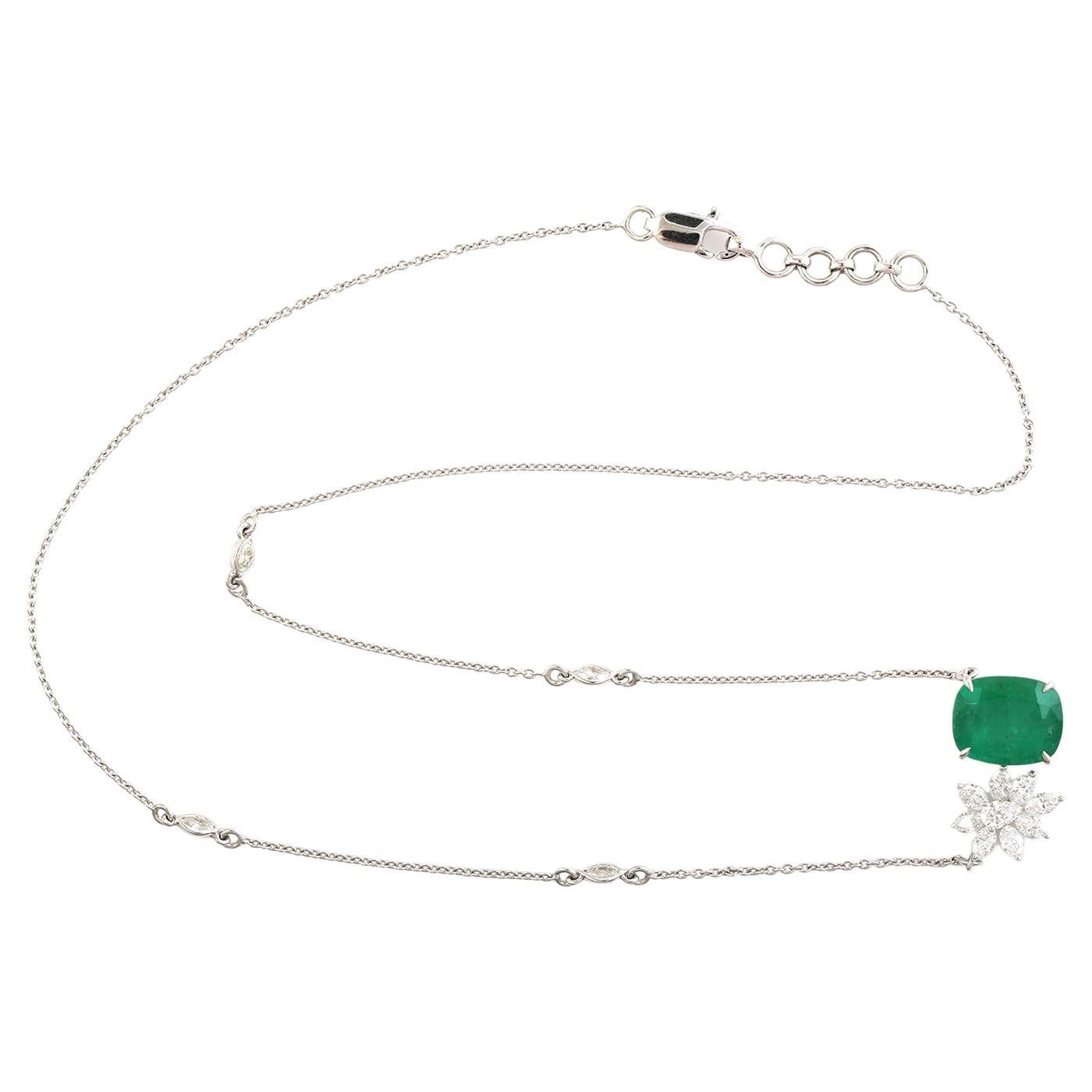 Smeraldo a forma di cuscino e diamanti Rosecut Collana con ciondolo a forma di fiore
