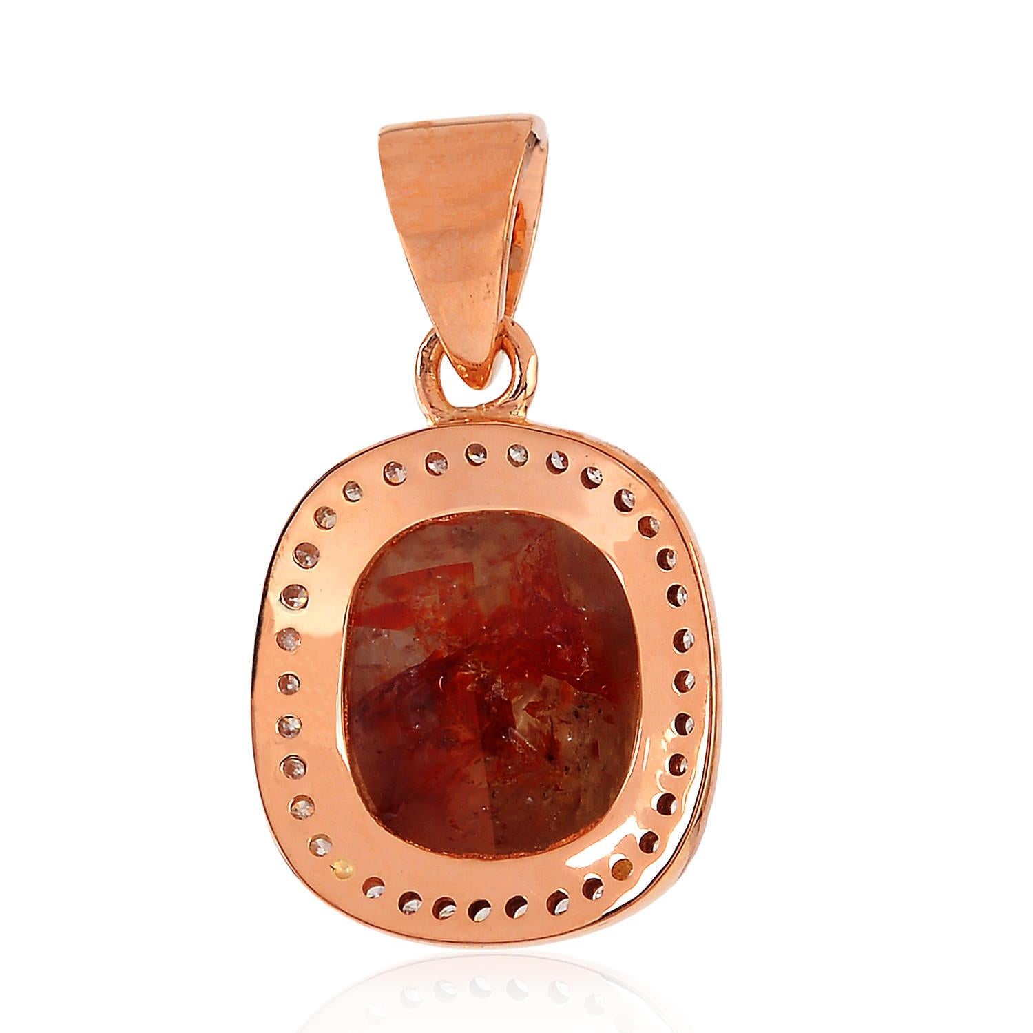 Taglio misto Ciondolo d'autore con diamante di ghiaccio a forma di cuscino e pavé di diamanti in oro rosa 18 carati in vendita