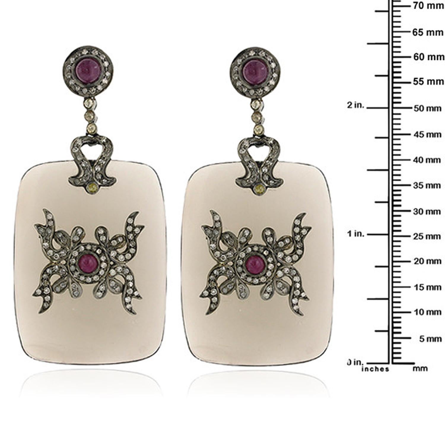 Kissenförmige Rauchquarz-Ohrringe mit Rubin und Diamanten aus 18 Karat Gelbgold (Kunsthandwerker*in) im Angebot