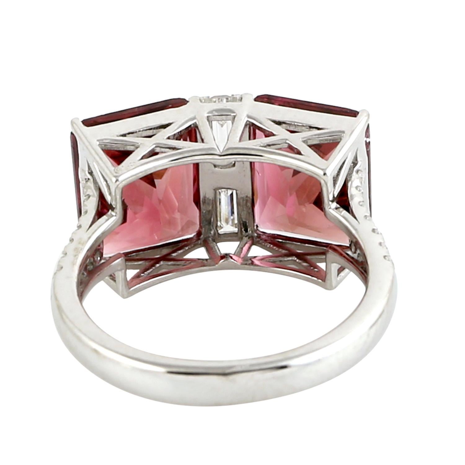 Taille mixte Cushion Shaped Vivid Pink Tourmaline Ring With Diamonds In 18k White Gold en vente
