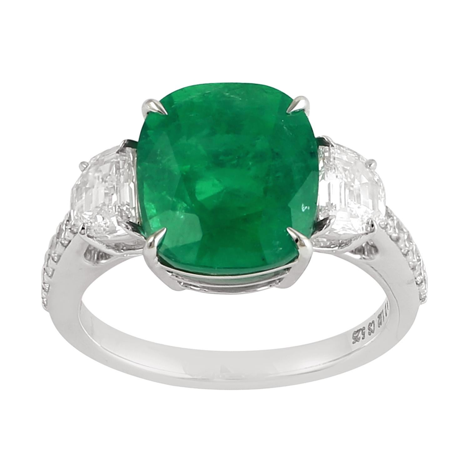 Women's Cushion Shaped Zambian Emerald Cocktail Ring With Diamonds For Sale