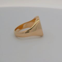 Cushion Signet Ring, 18K Rose Gold , 13.5 x 11.5 mm with heraldic engraving