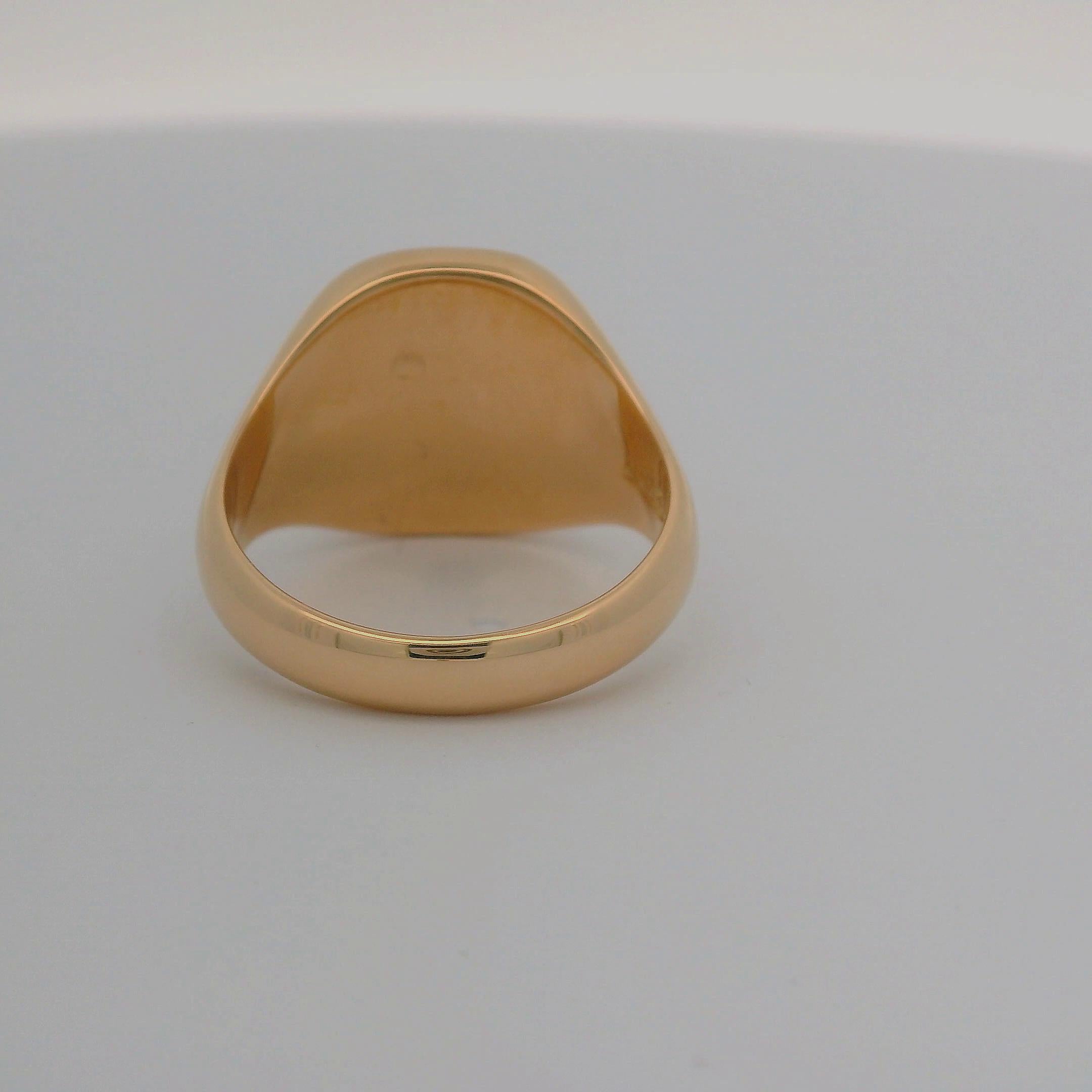 Women's or Men's Cushion Signet Ring, 18K Rose Gold , 13.5 x 11.5 mm with heraldic engraving For Sale