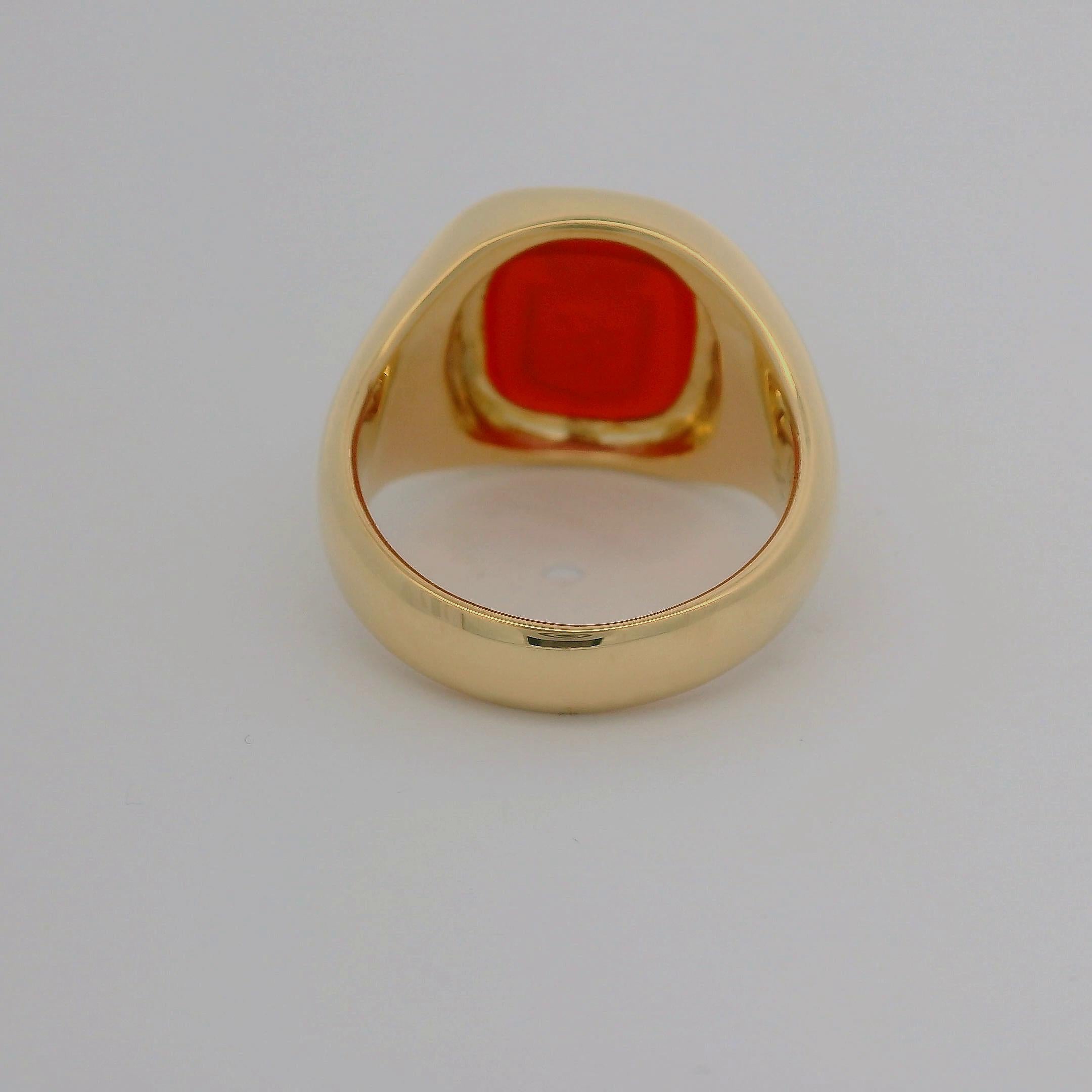 Contemporary Cushion Signet Ring, 18K Yellow Gold , Carnelian 9.8 x 8.5 mm with Engraving For Sale